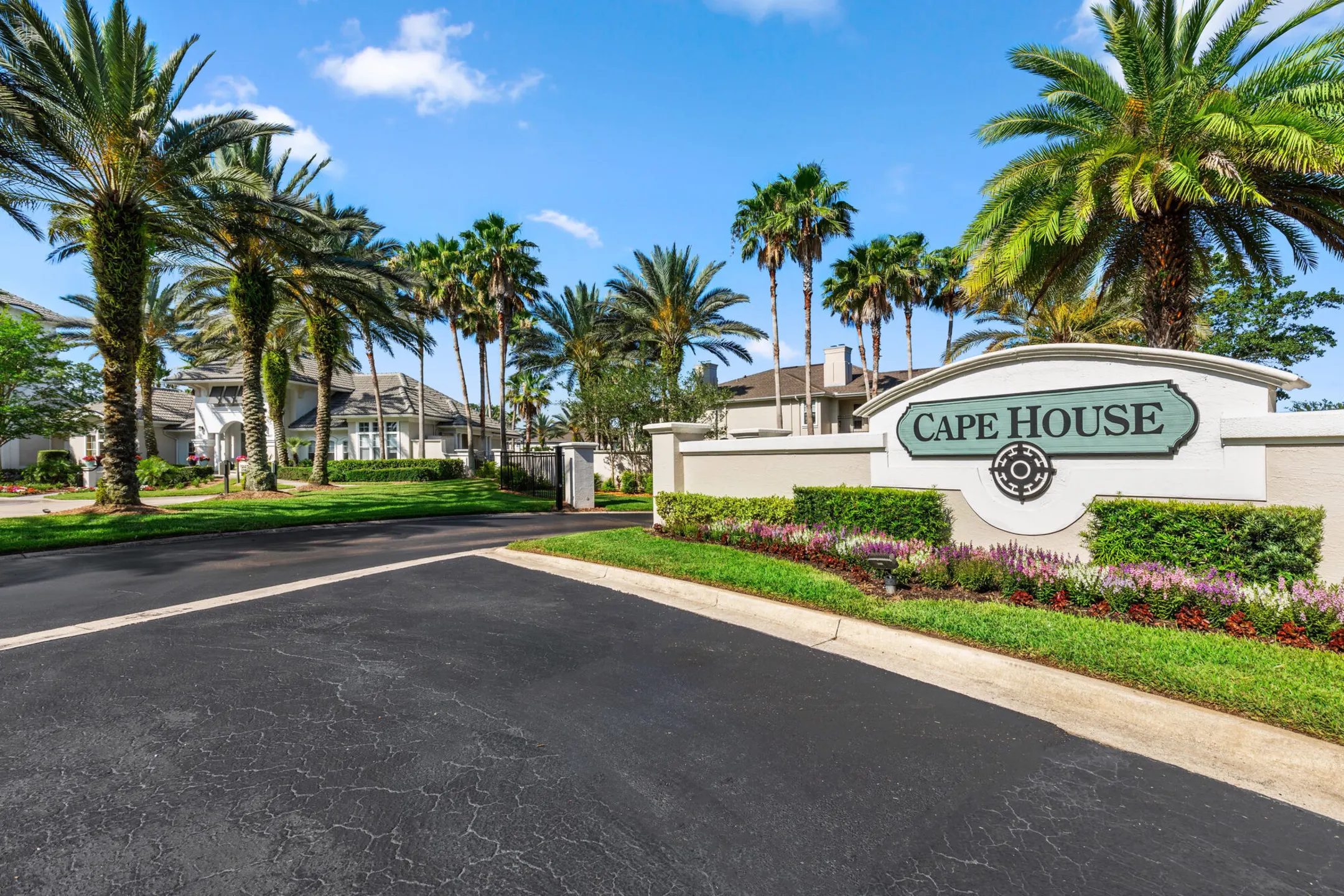 Cape House - 4460 Hodges Blvd | Jacksonville, FL Apartments for Rent ...