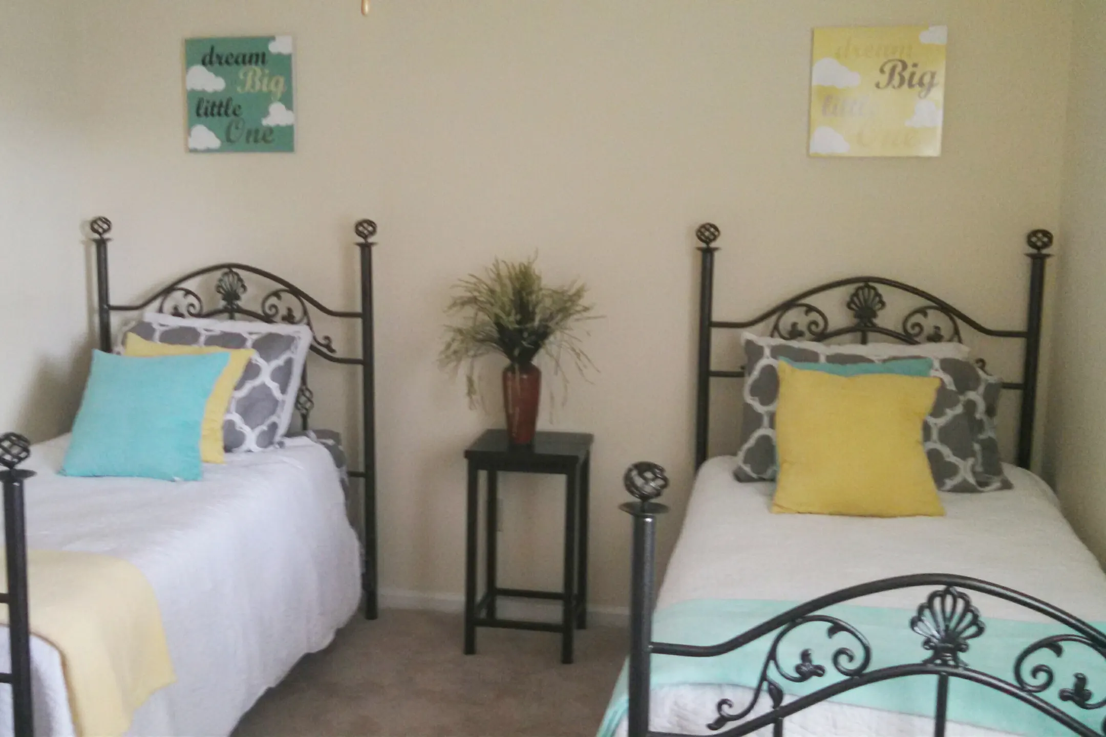 Bedroom - Greenleaf Apartments - Phenix City, AL