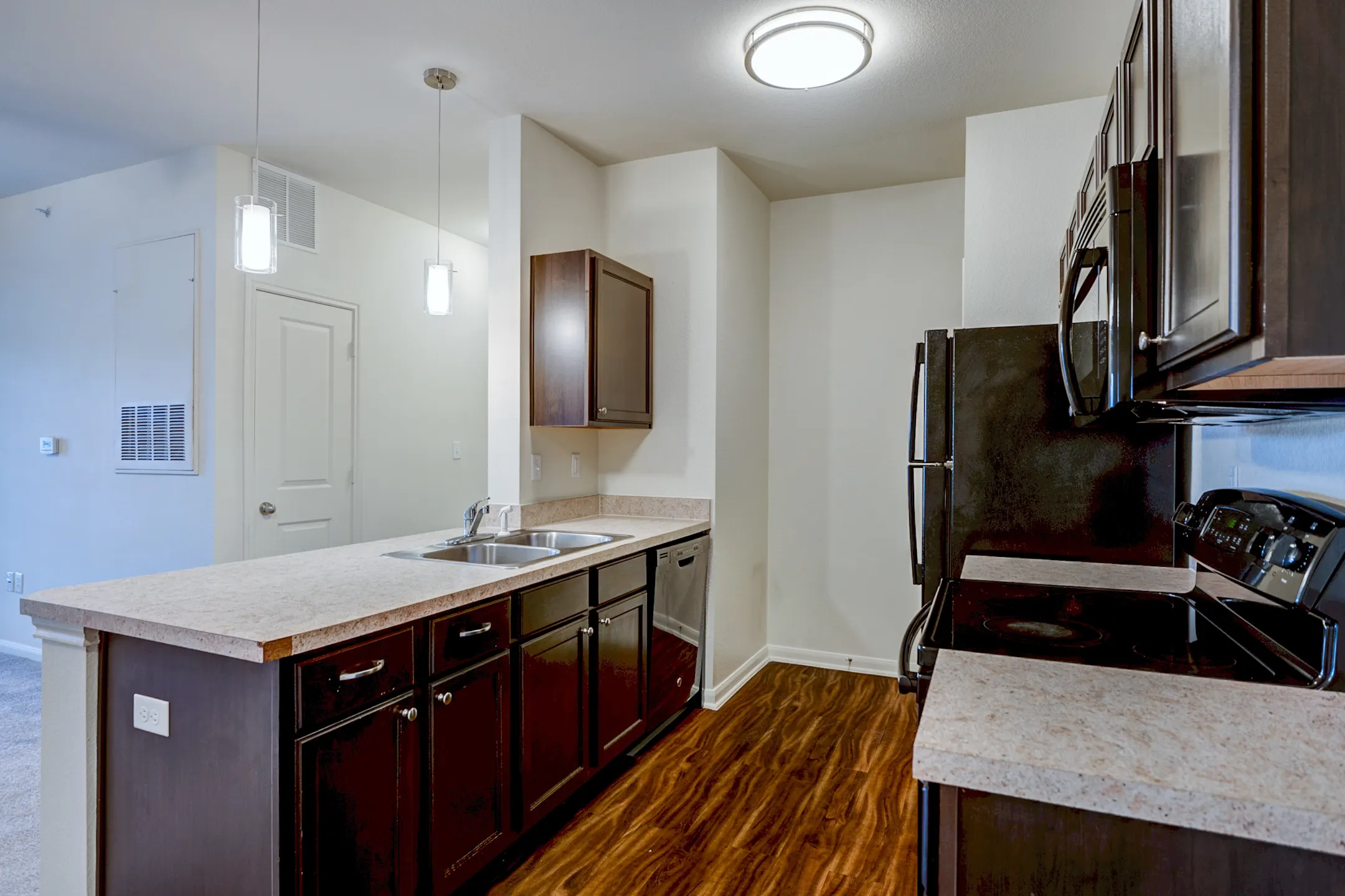 William Cannon Apartment Homes Apartments Austin, TX 78744