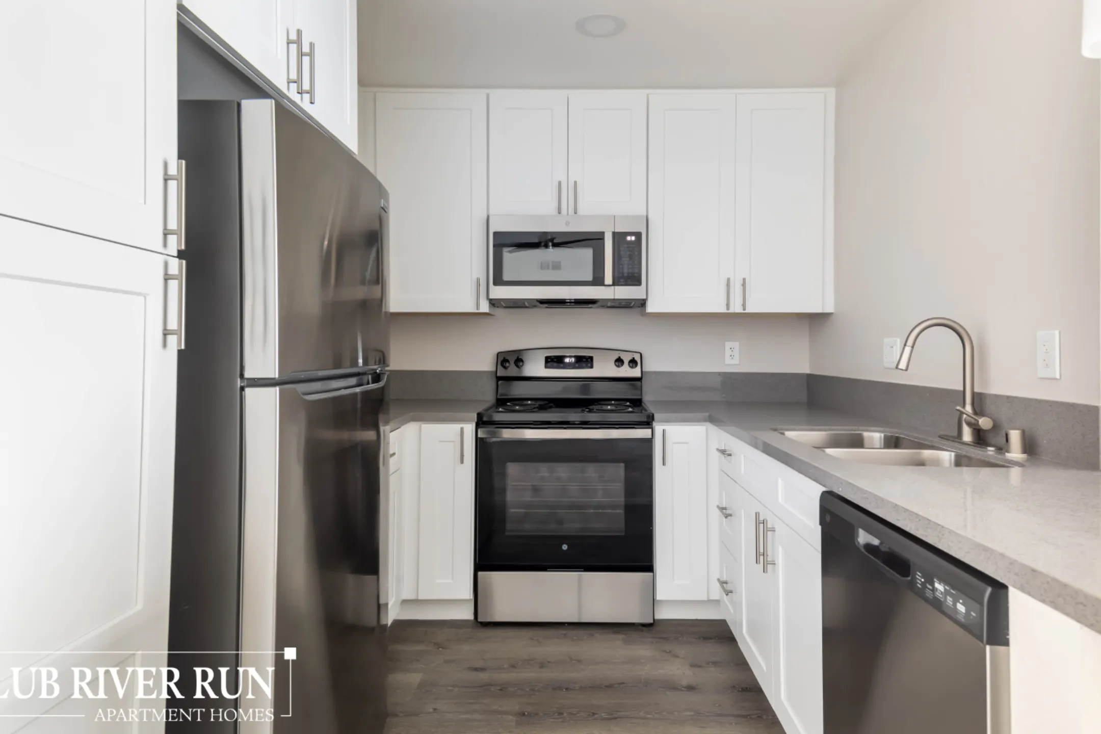 Club River Run Apartments San Diego, CA 92108