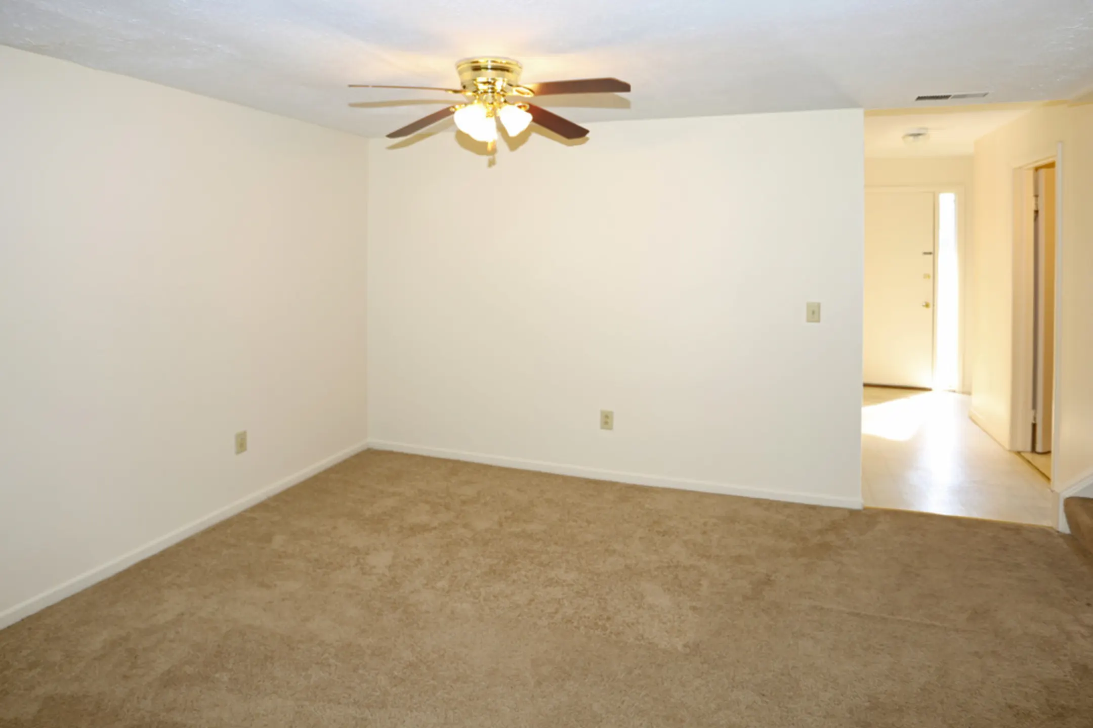 Viking Apartments And Townhomes 1000 Viking Way Brockport, NY