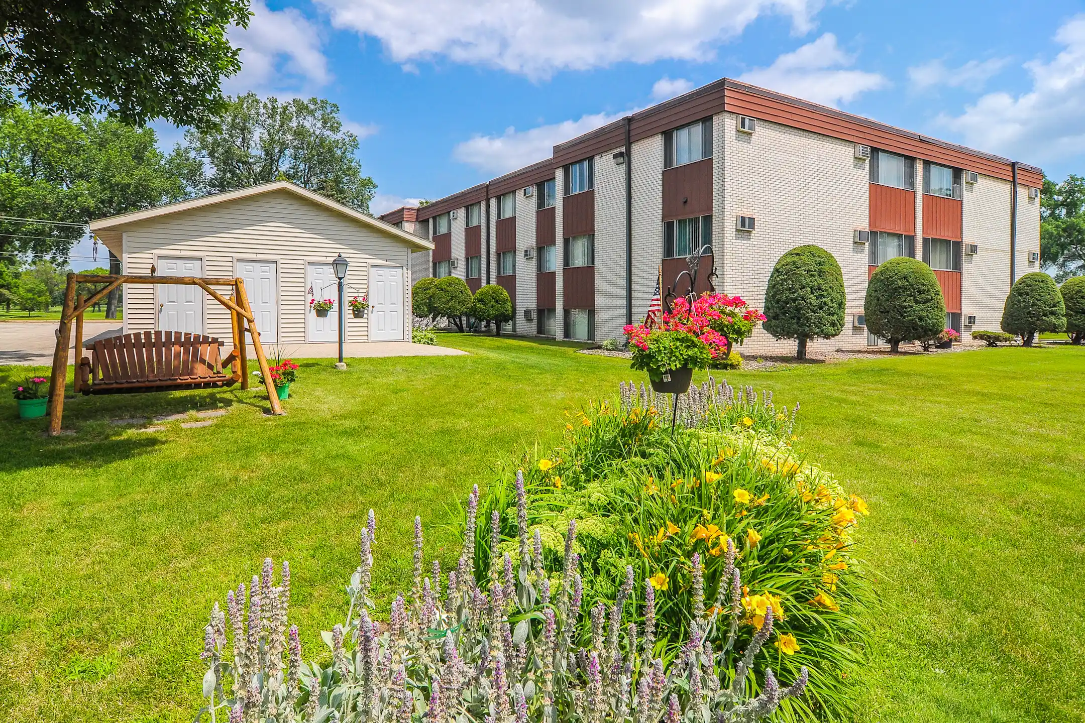 Golfview Crossings Apartments Apartments Winona, MN 55987