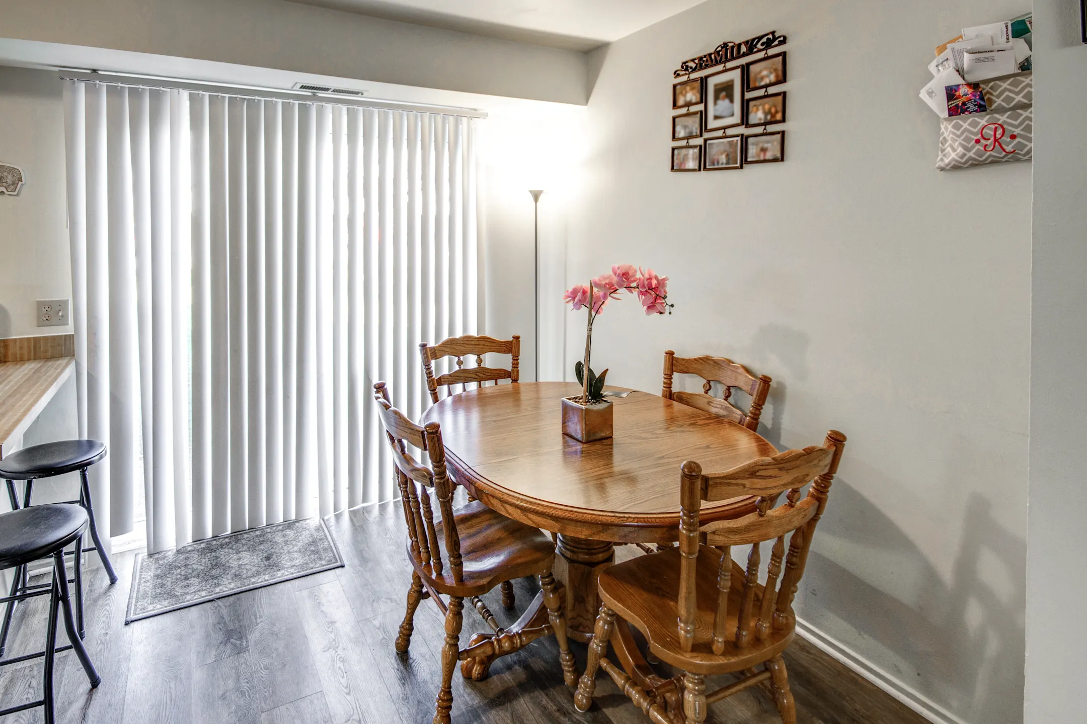 Dining Room - Walden Oaks - Woodstock, IL