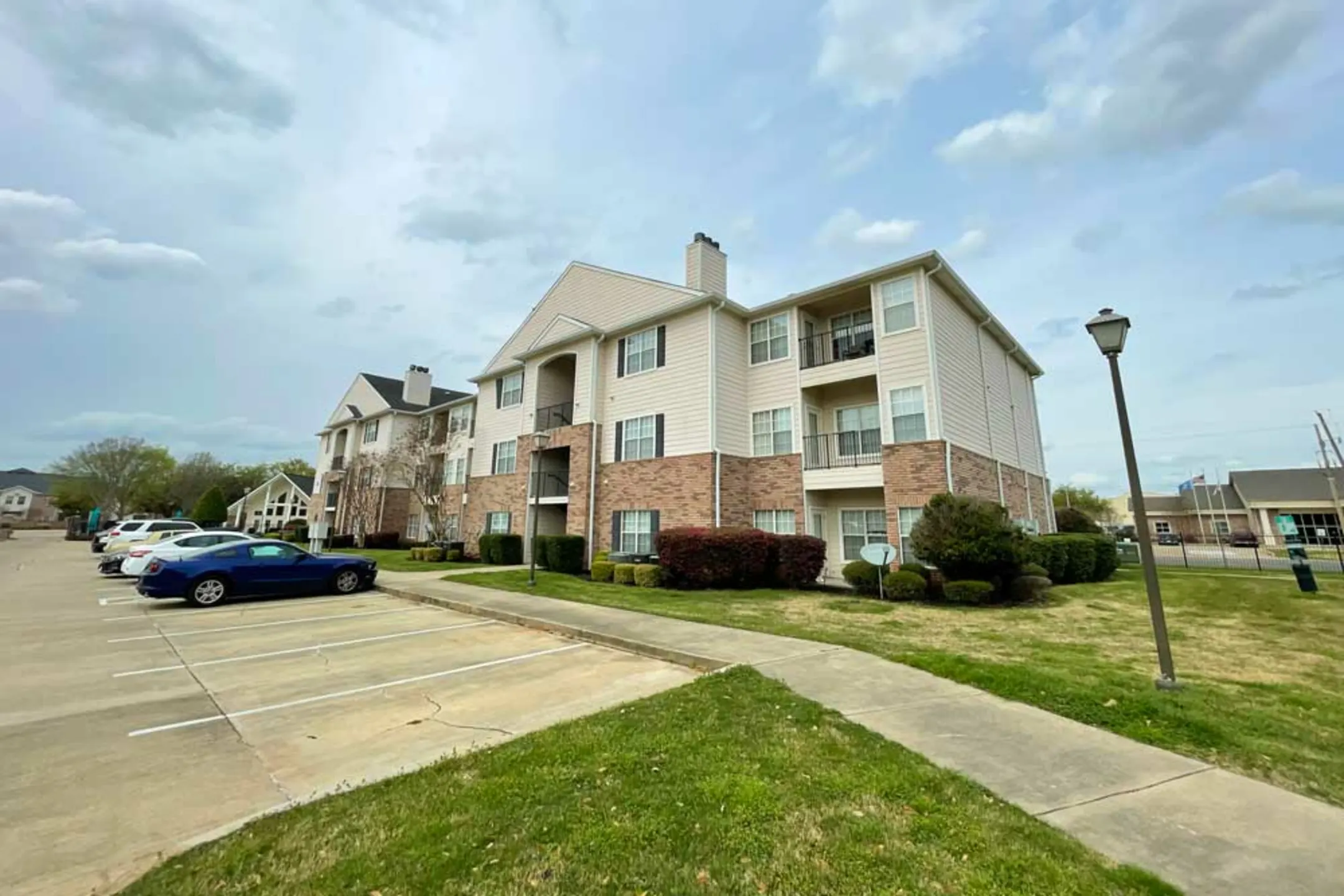 Building - Lexington Place - Bossier City, LA