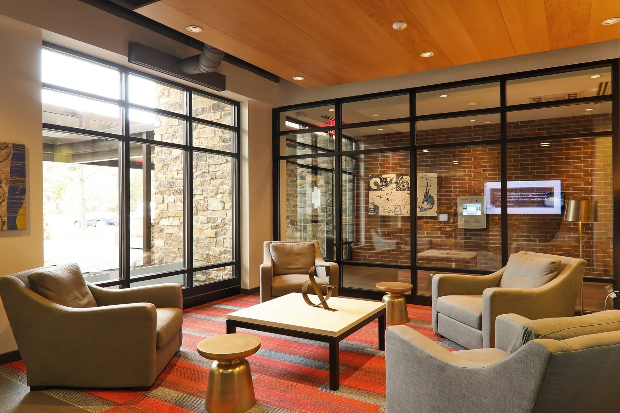 Living Room - Yorktown Apartments - Lombard, IL