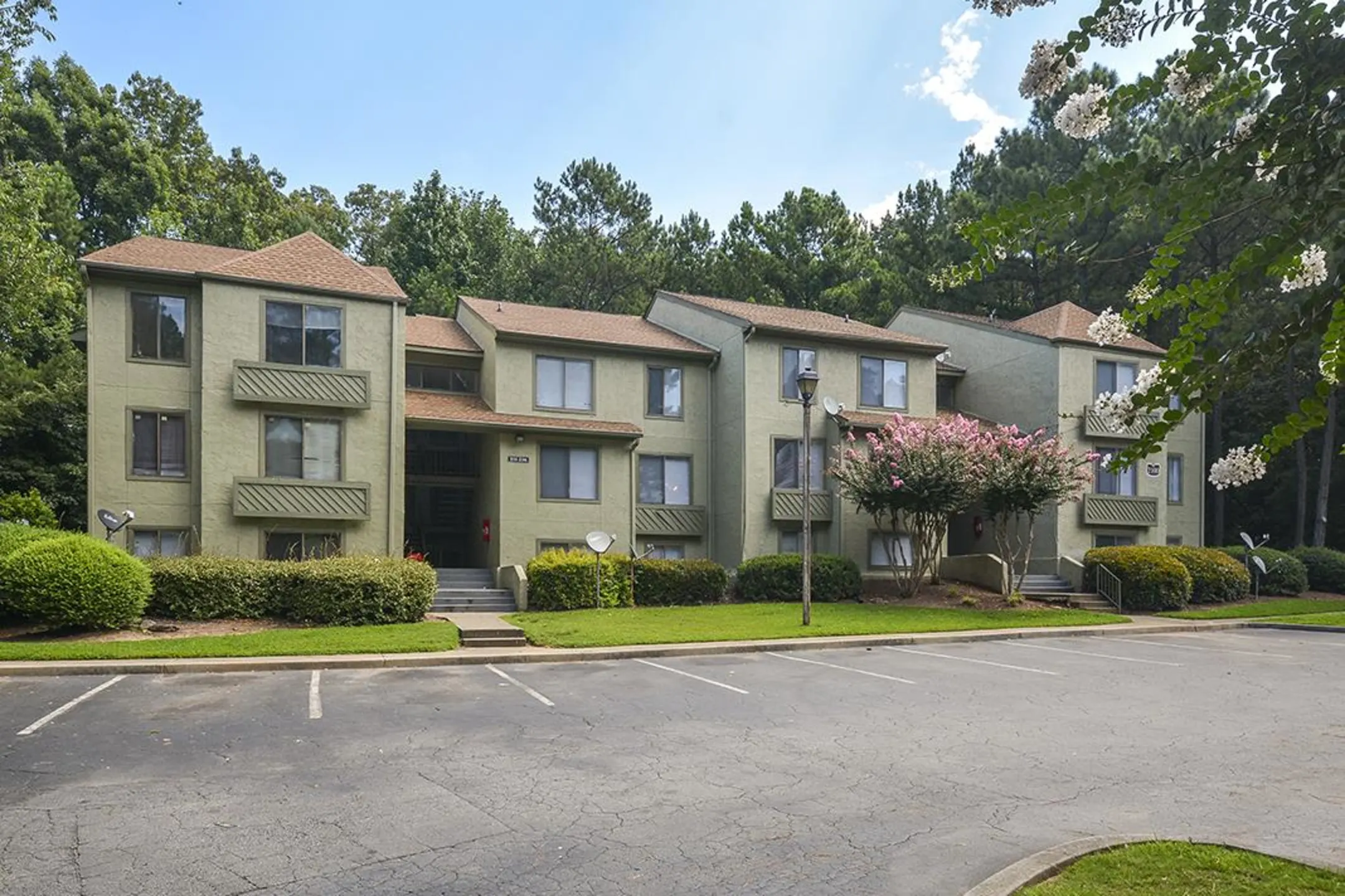 Las Palmas - 1 Seasons Pkwy | Norcross, GA Apartments for Rent | Rent.