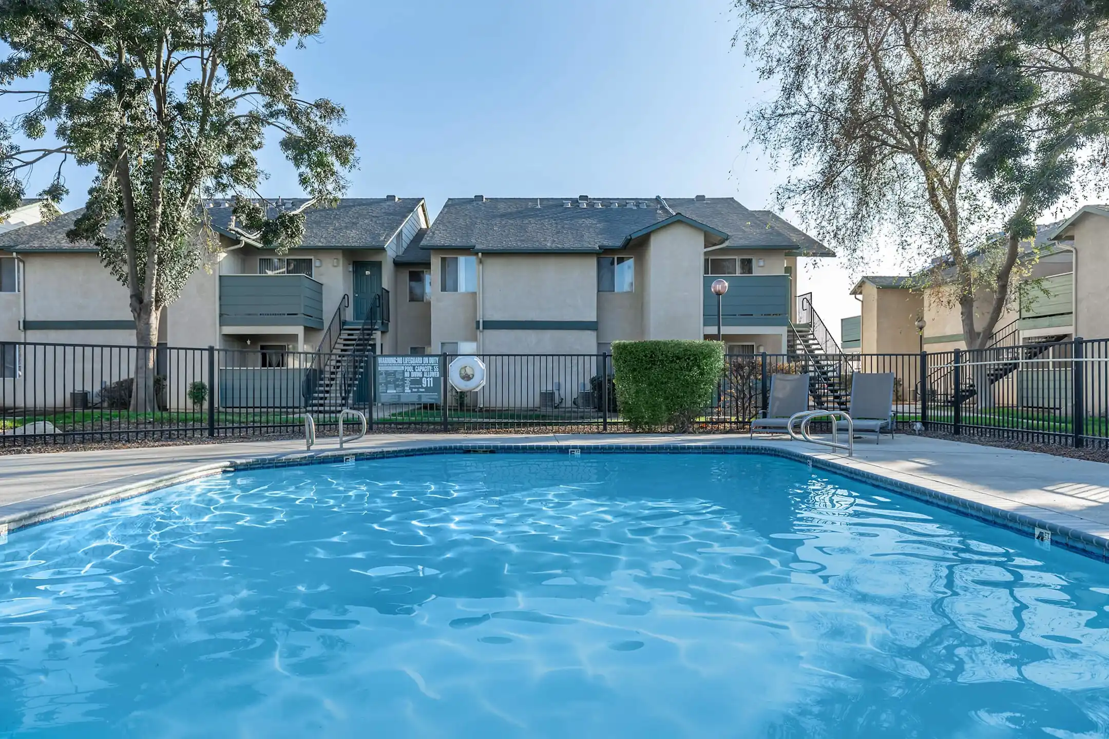 CEDARBROOK APARTMENTS 1850 Rodgers Rd Hanford, CA Apartments for