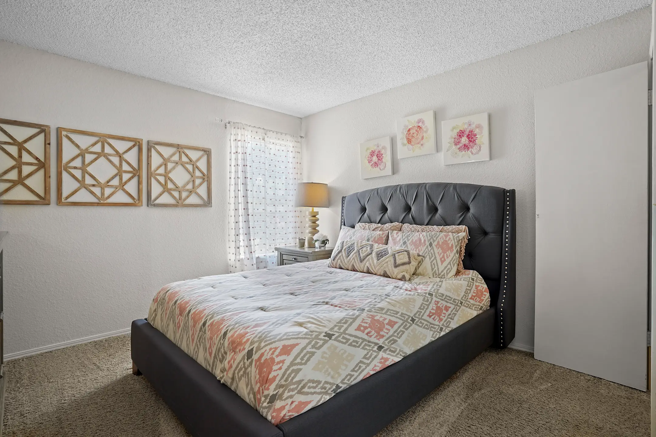 Bedroom - Summerfield Place - Oklahoma City, OK