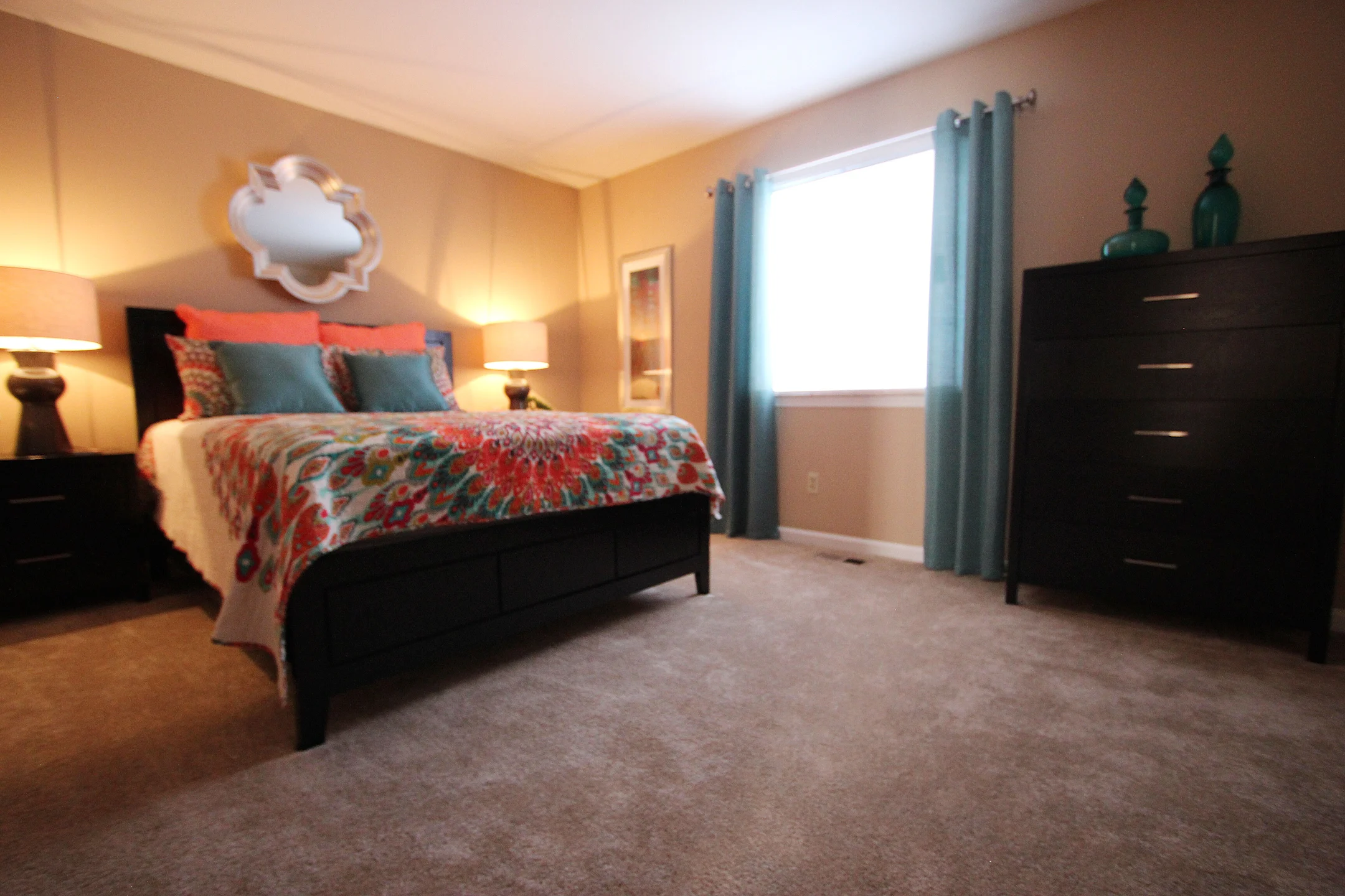 Bedroom - Chateau de Ville - Indianapolis, IN