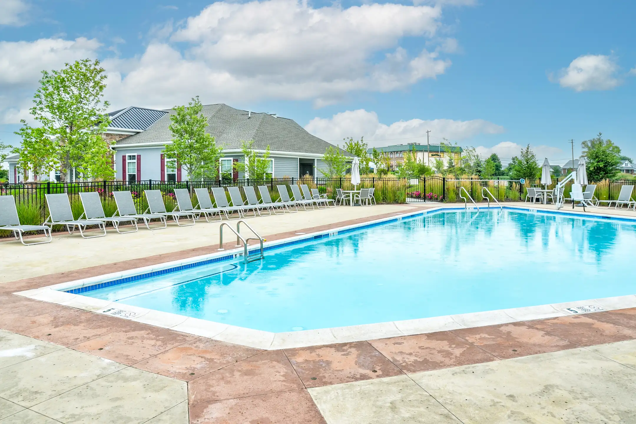 Lehigh Hills 100 Aviv Street Fogelsville, PA Apartments for Rent