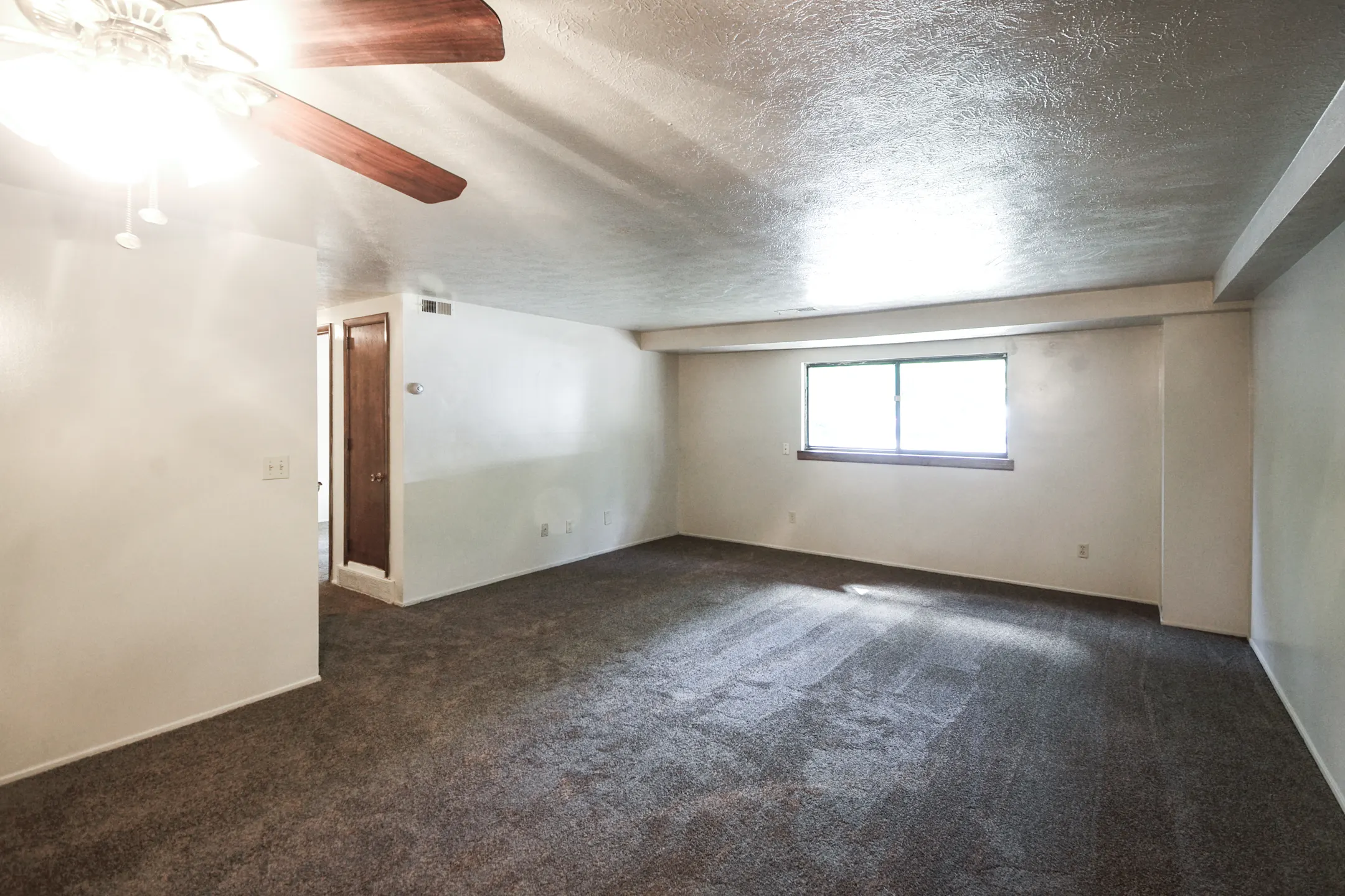 Sherwood Forest Apartments Elyria, OH 44035