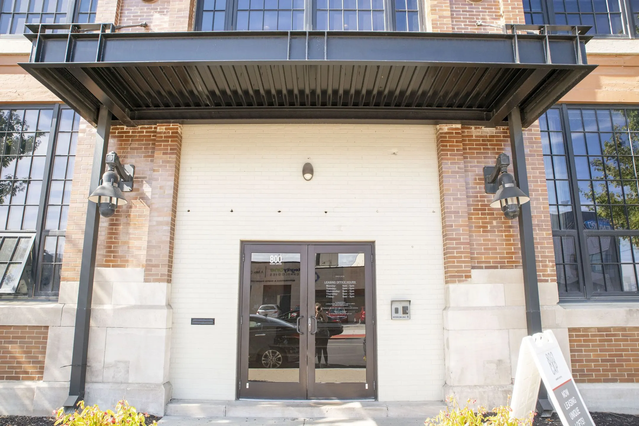 Building - 800 North Capitol Apartments - Indianapolis, IN