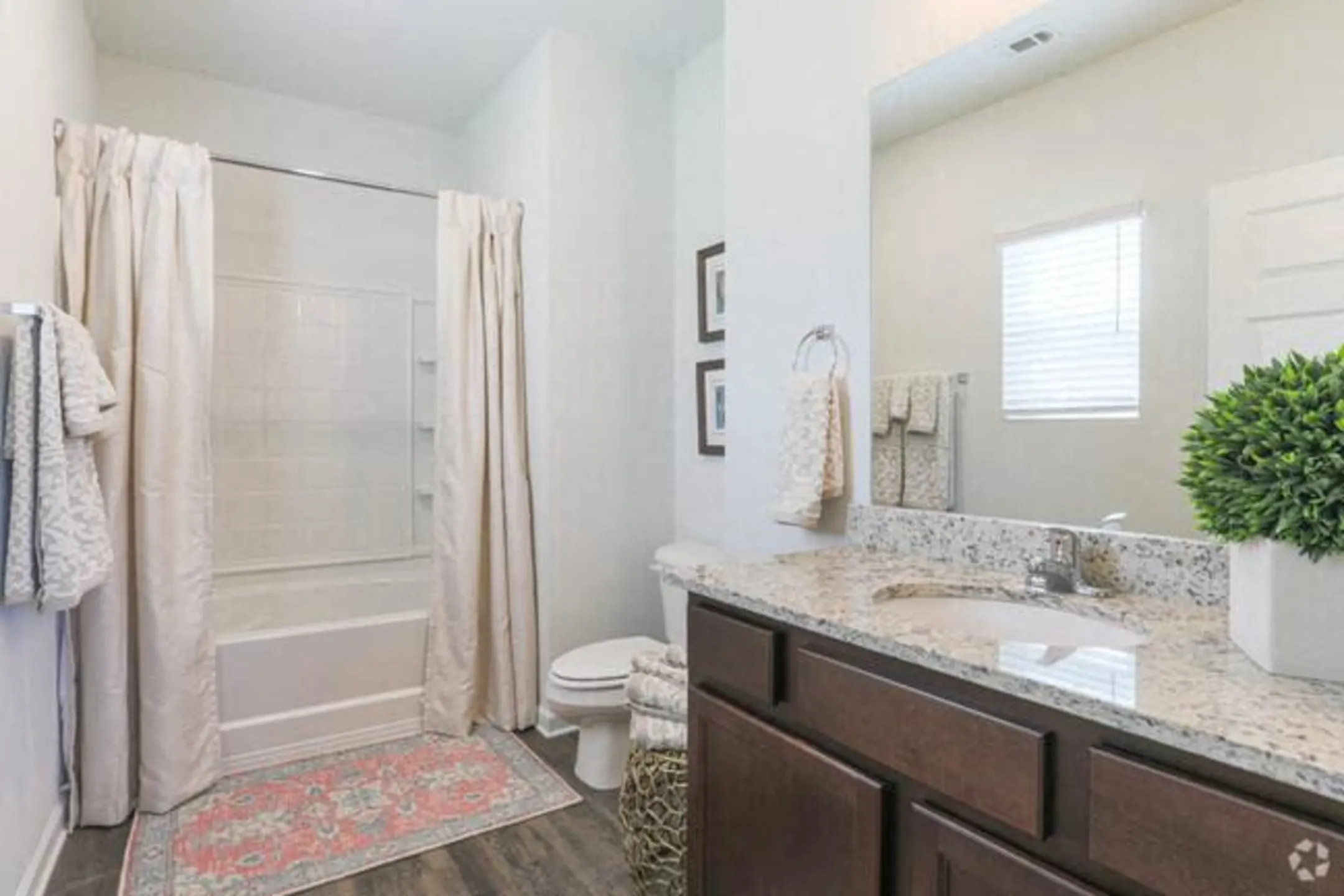 The Meadows of Bloomingdale 702 E. Highway 80 Bloomingdale, GA