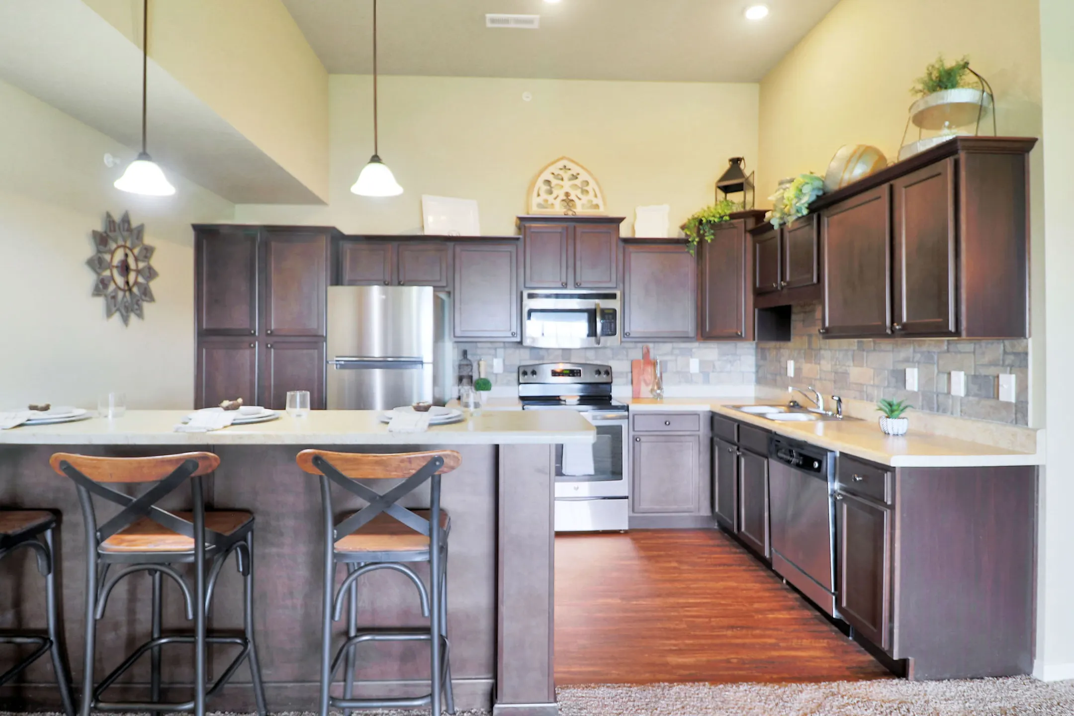 Kitchen - Kensington Park and The Lodges - Springfield, MO