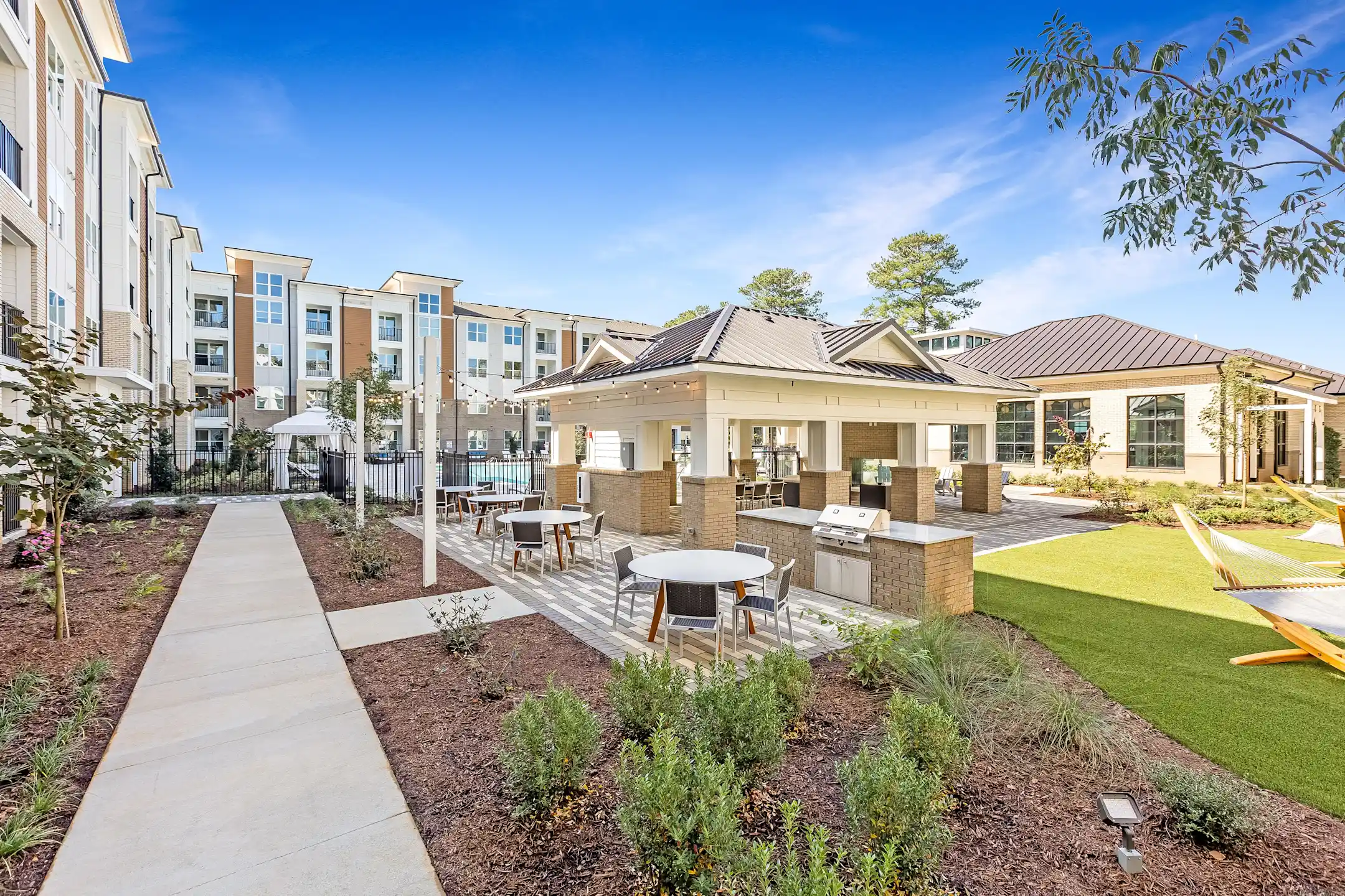 Bainbridge Cary Apartments Cary, NC 27513
