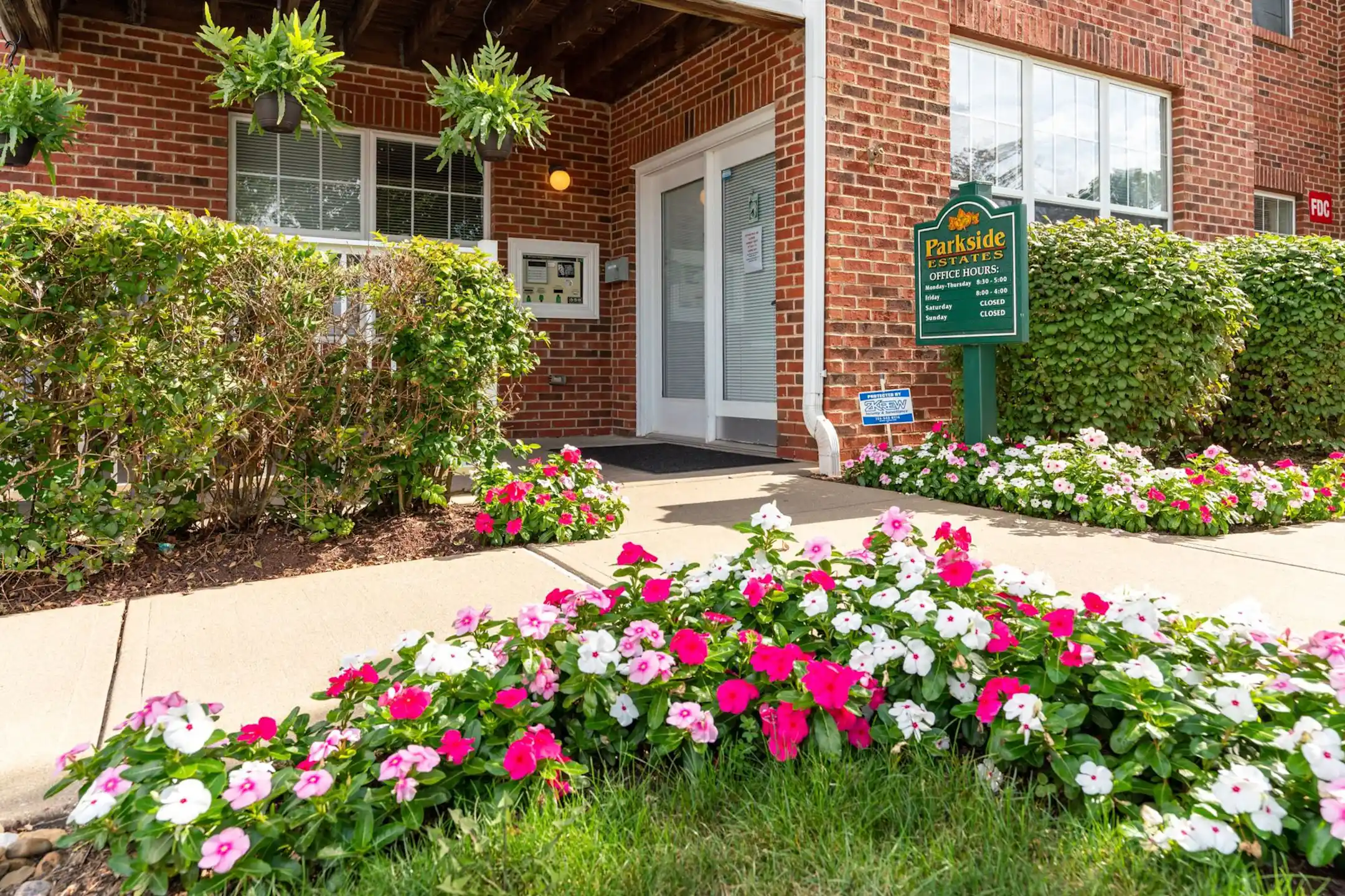 Parkside Estates 202 Ketchum Dr Canonsburg, PA Apartments for Rent