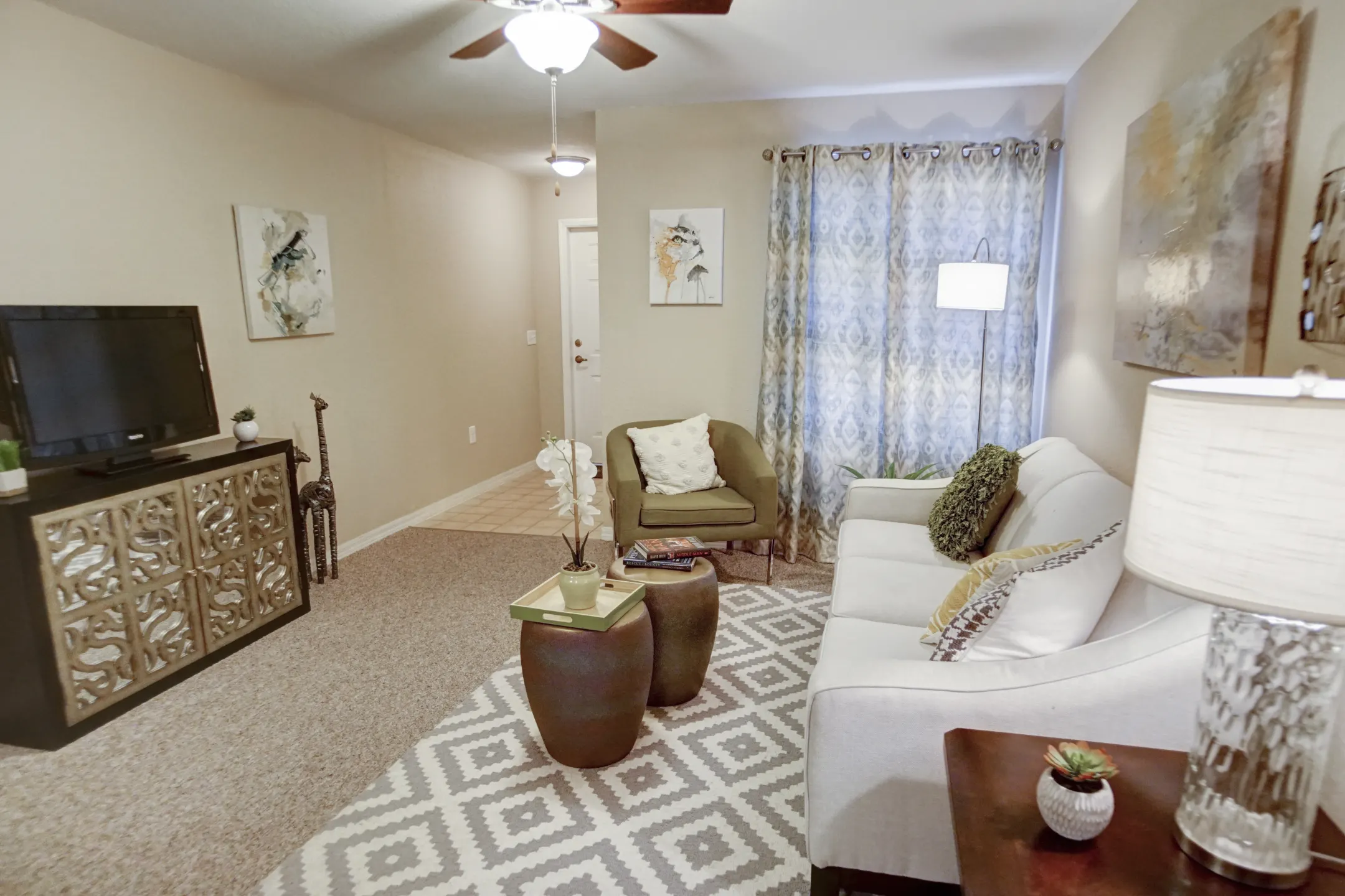 OK Riverside LLC 1589 Starlight Cove Tarpon Springs, FL Apartments
