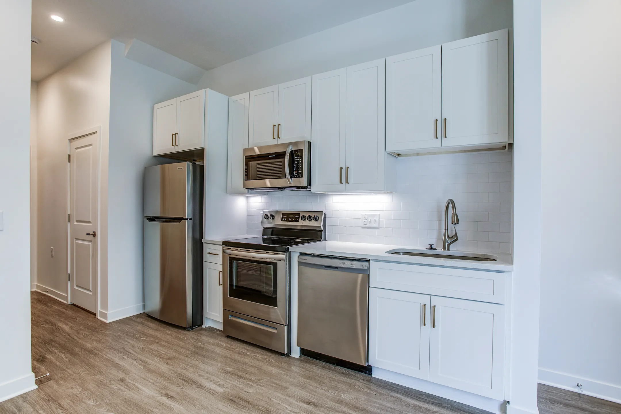 Flats at Donelson Plaza Apartments Nashville, TN 37214