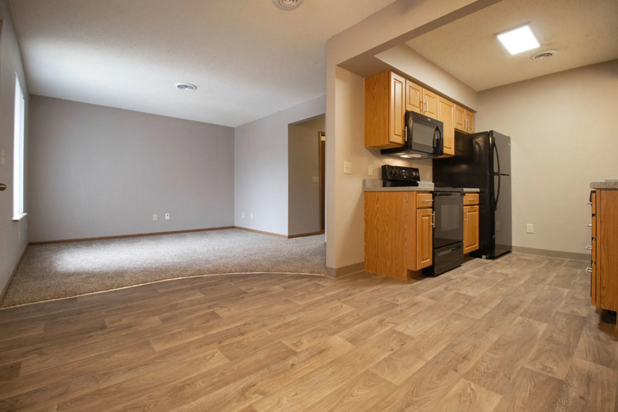 Delaware Crossing Apartments - Ankeny, IA
