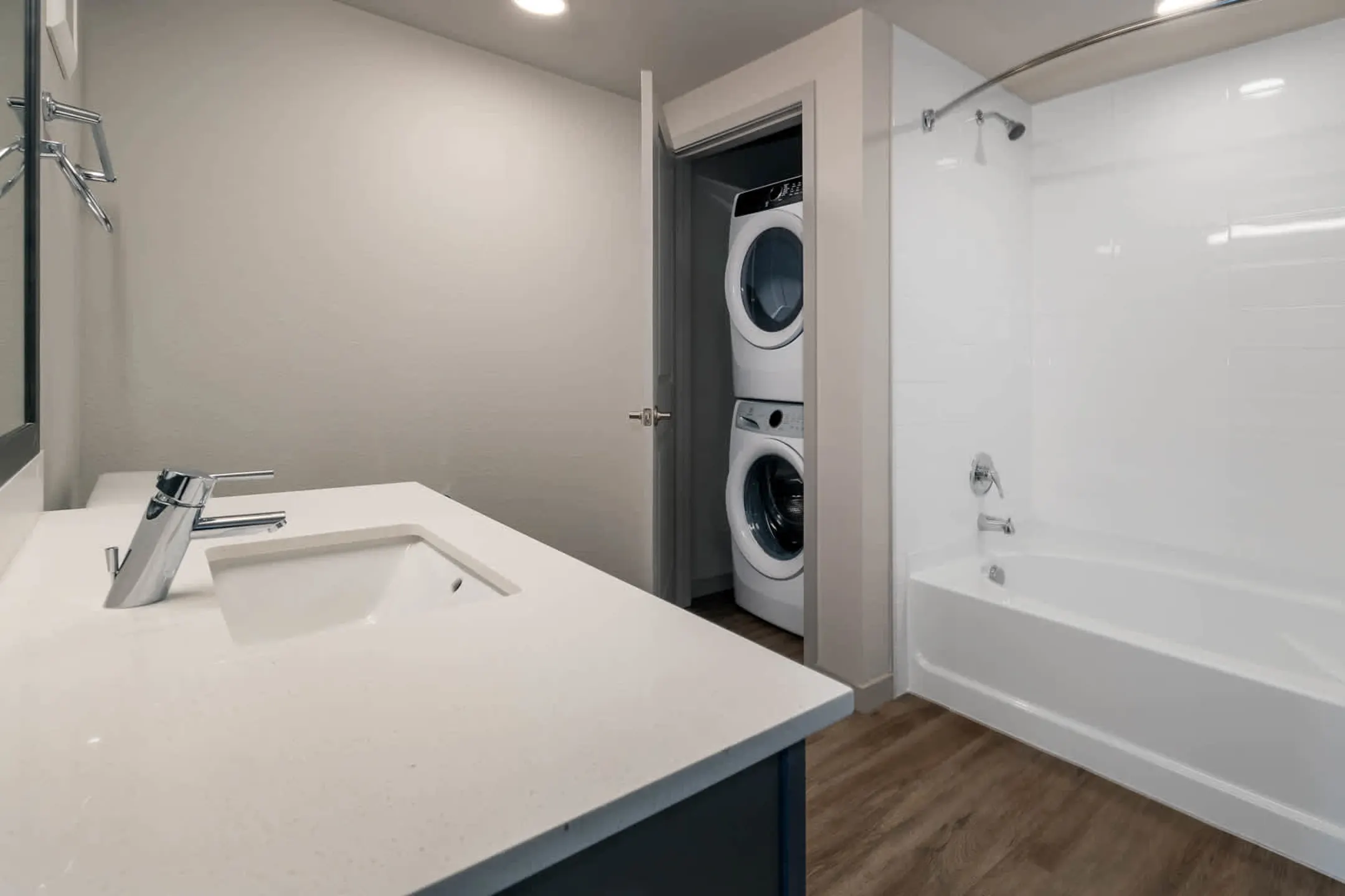 Savanna Nine Mile 2870 Arapahoe Road Erie, CO Apartments for Rent