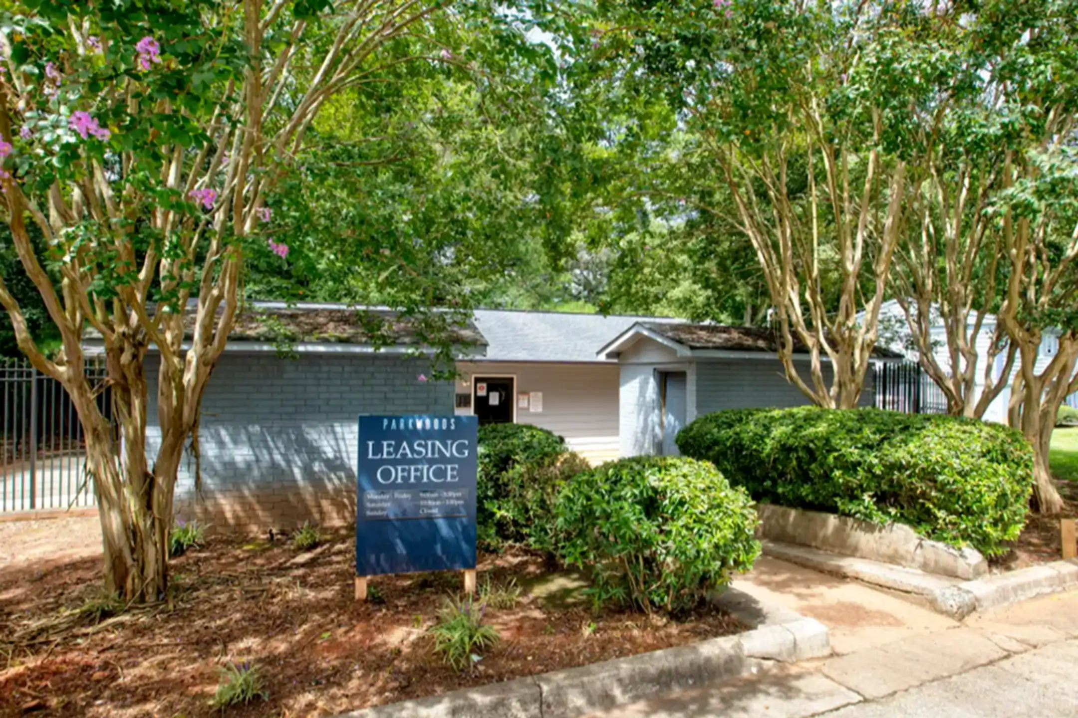 kasteel-at-stone-mountain-apartments-stone-mountain-ga-30083