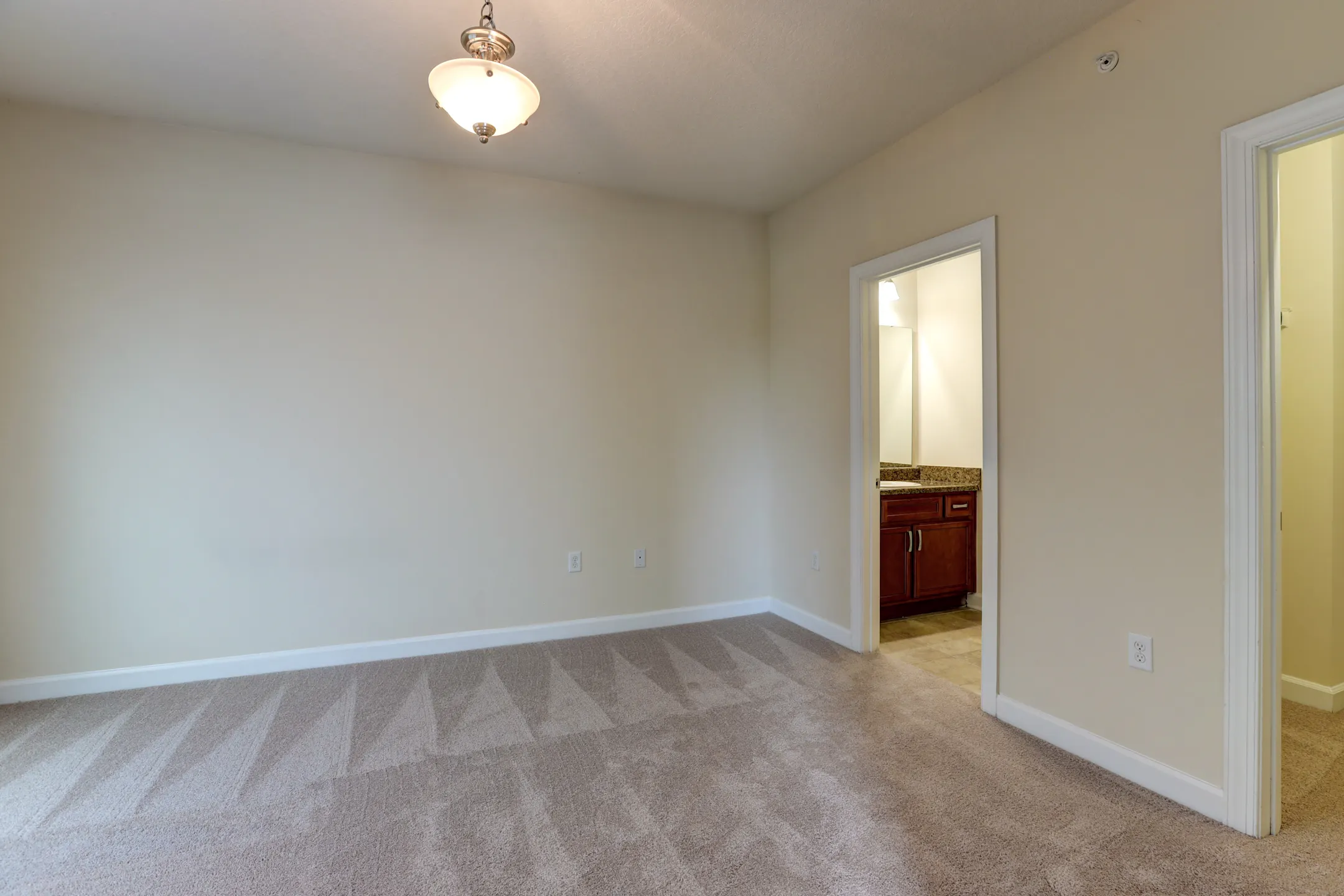 Seasons At Cane Creek Apartments Fletcher, NC 28732