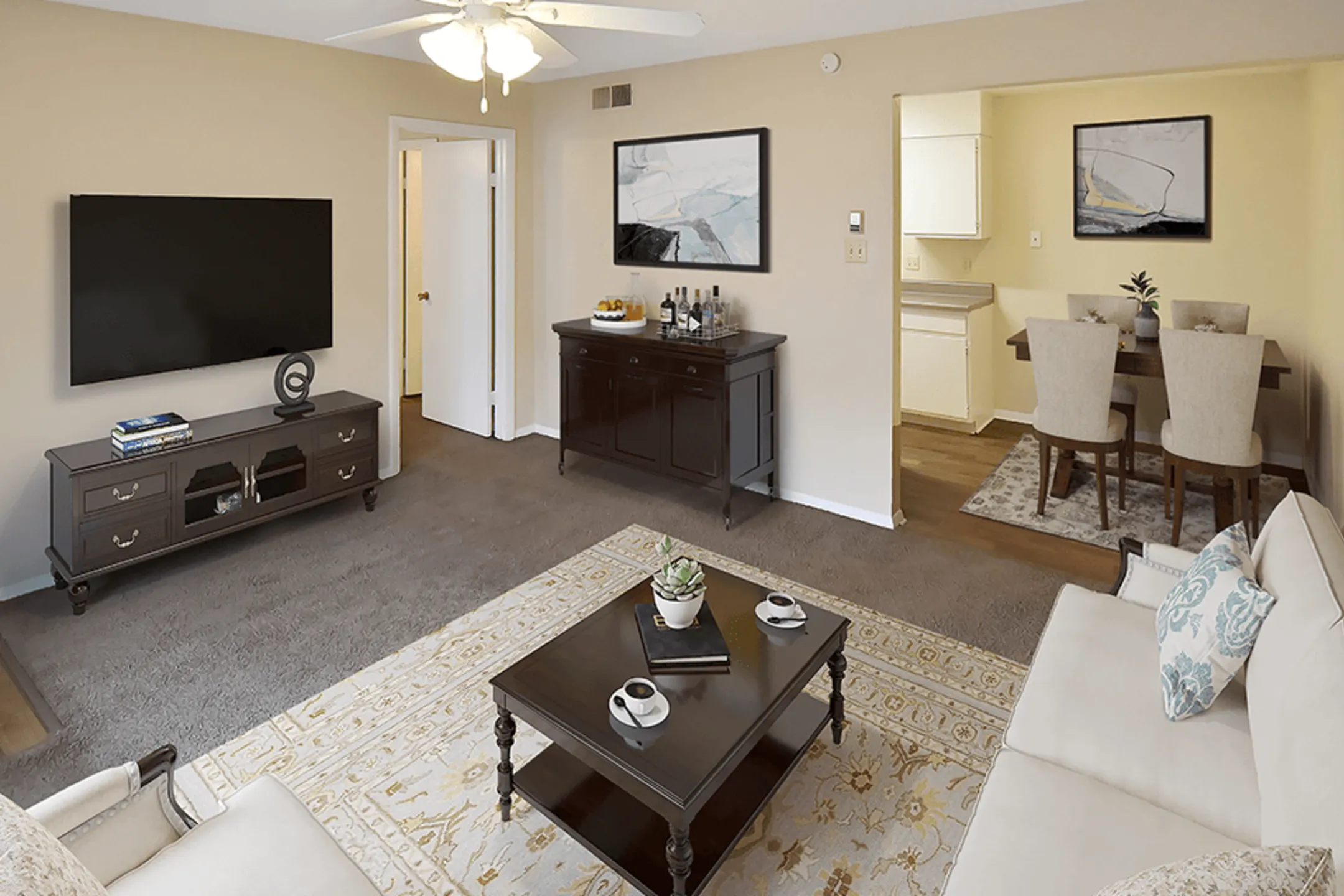Living Room - The Berkley Apartments - Little Rock, AR