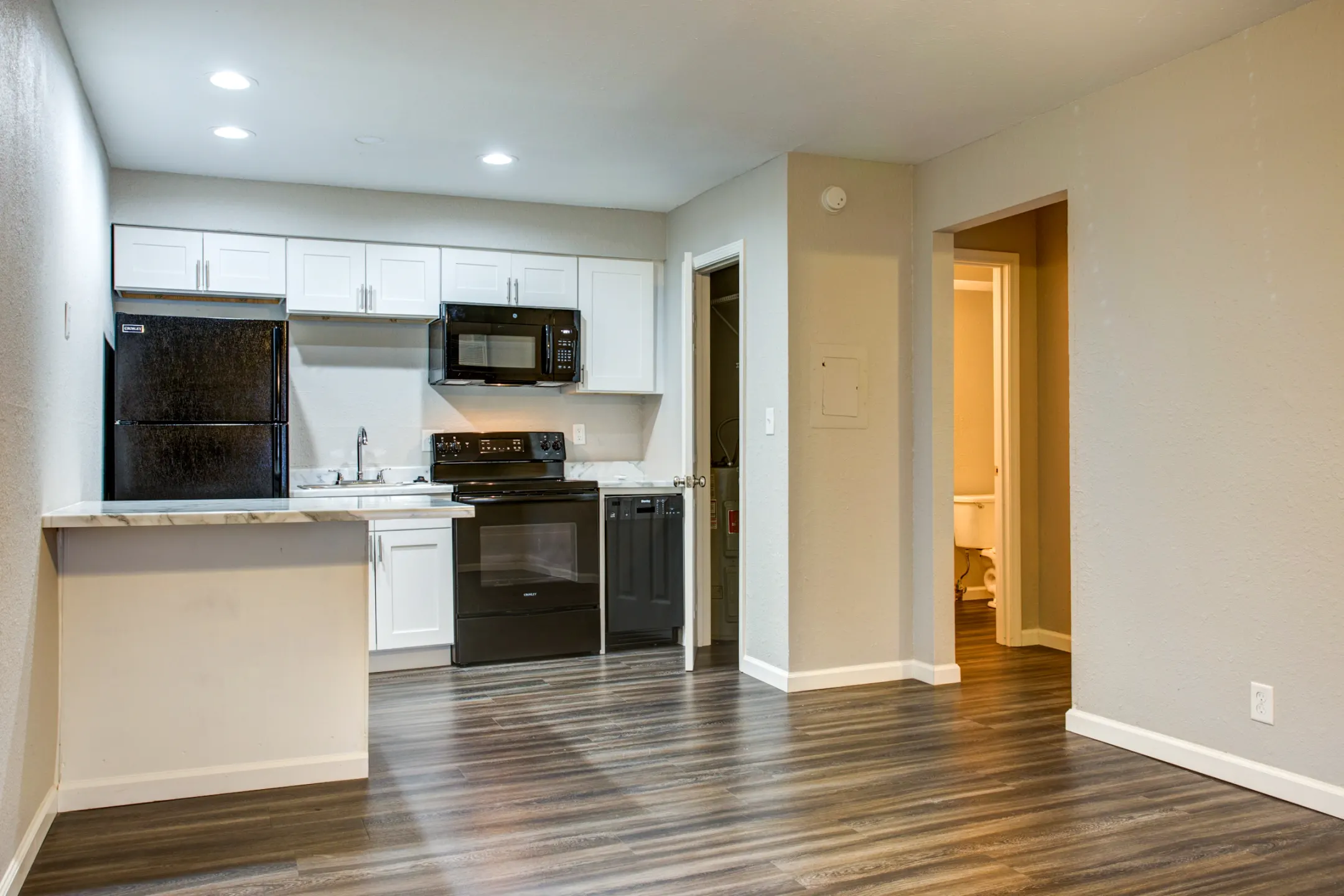 Eastview Apartments 2120 S Ingram Mill Rd Springfield, MO