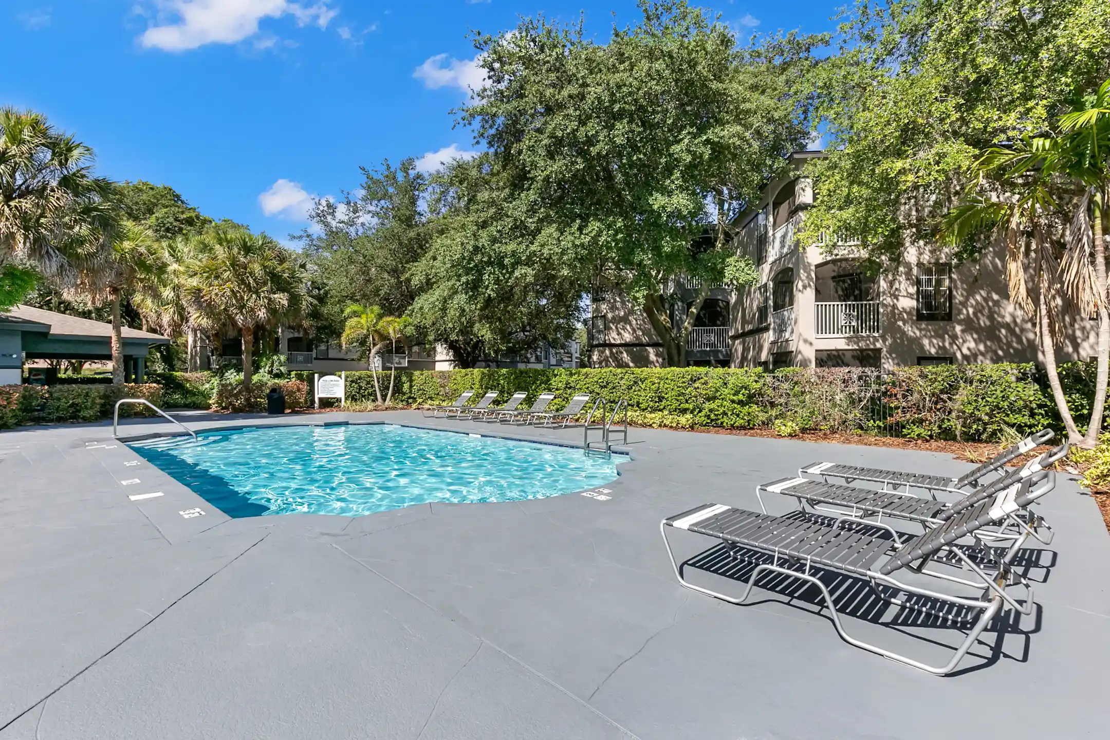 The Falls at New Tampa Apartments Temple Terrace, FL 33637