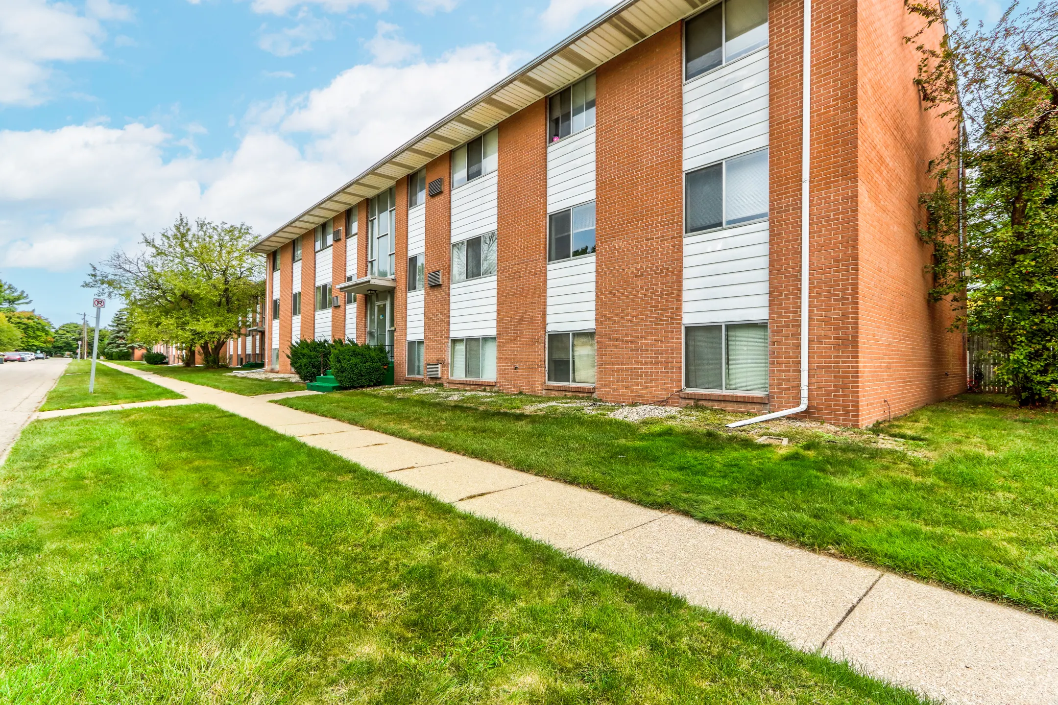Woodlawn Park Apartments Apartments Flint, MI 48503