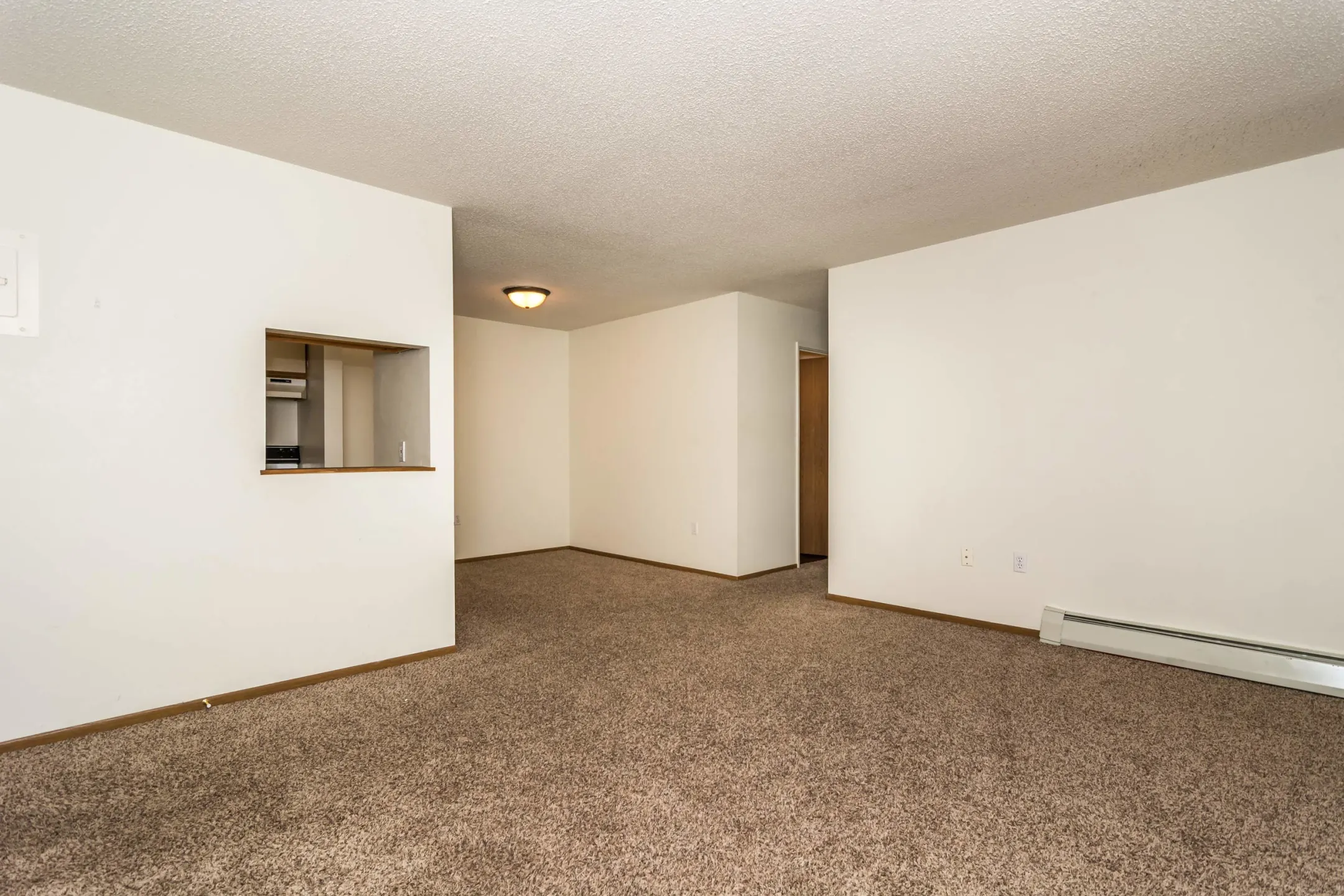 Bristol Park Apartments & Townhomes - Grand Forks, ND 58203