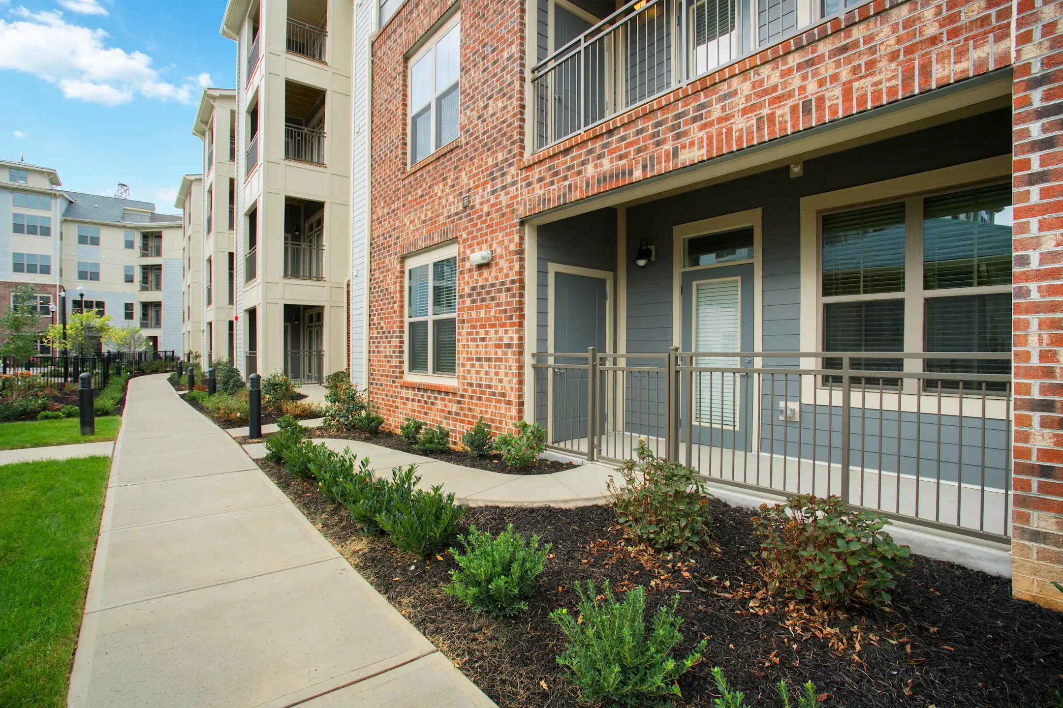 James River at Stony Point Apartments 9101 Stonypoint Parkway