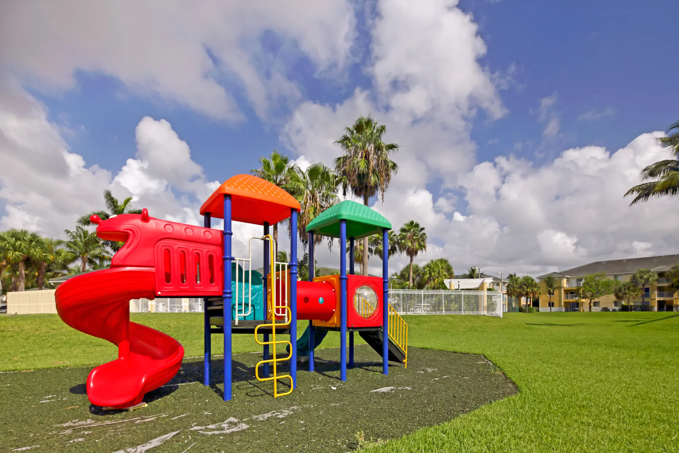 Vista Verde At Deerwood Apartments Miami FL 33186   2f2da682a24cb2066f3dbd9b22a10ee3