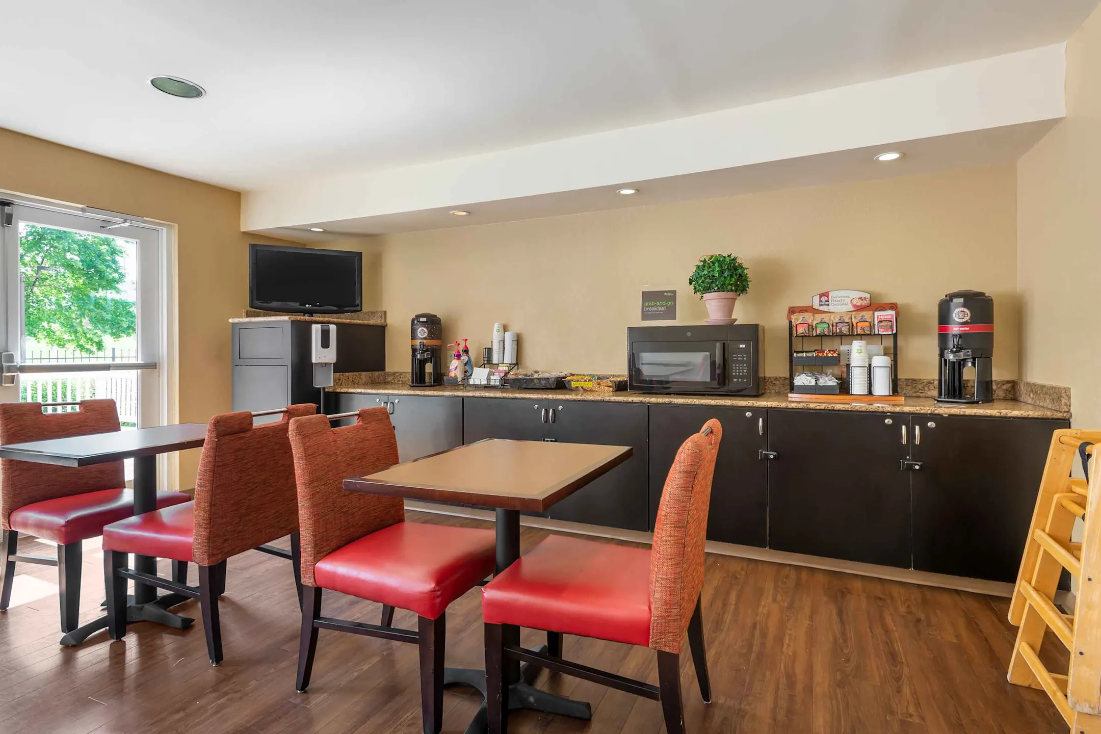 Furnished Studio Philadelphia Malvern Swedesford Rd. Apartments