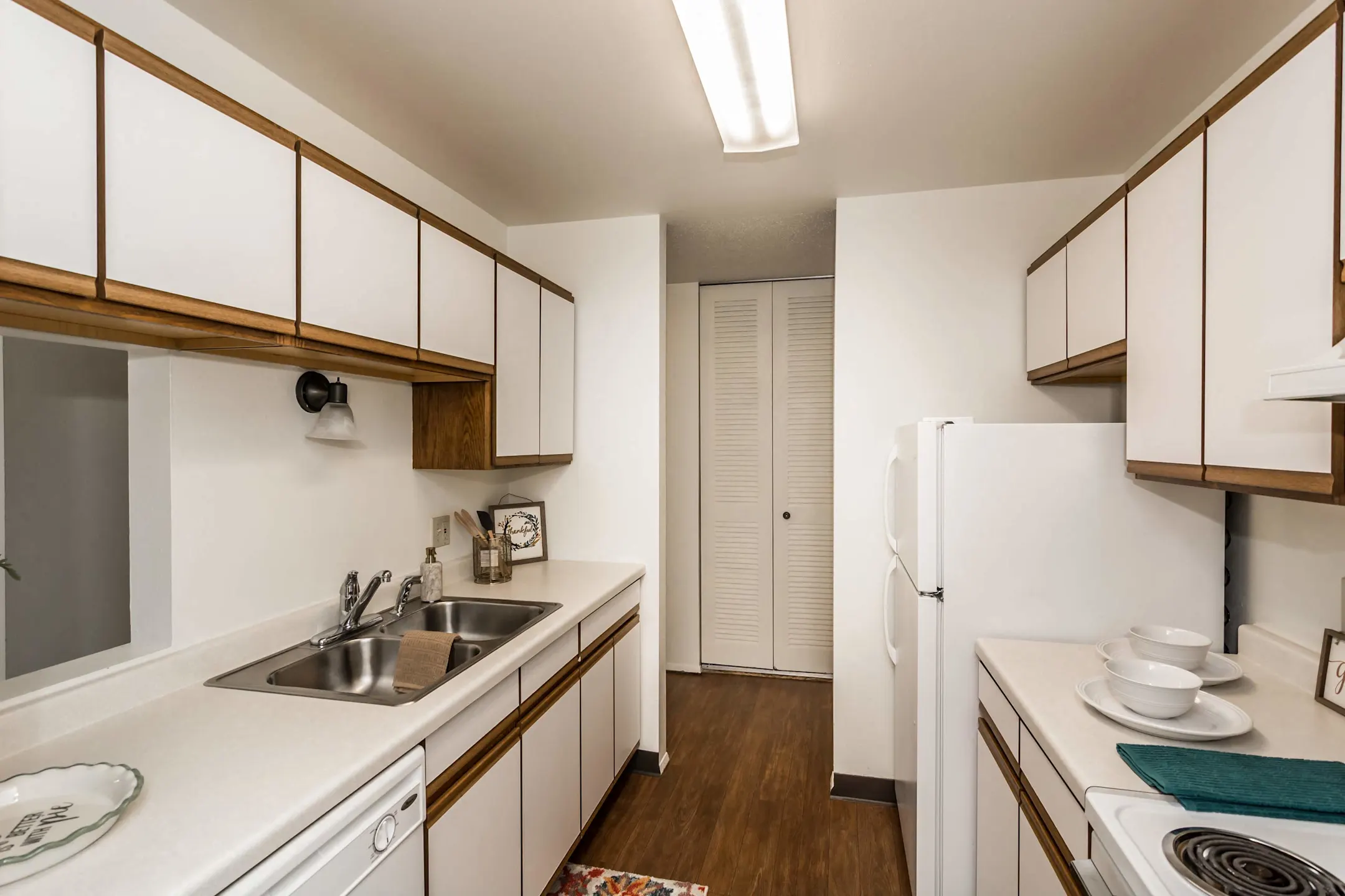 Columbia West Apartments Apartments Grand Forks, ND 58201