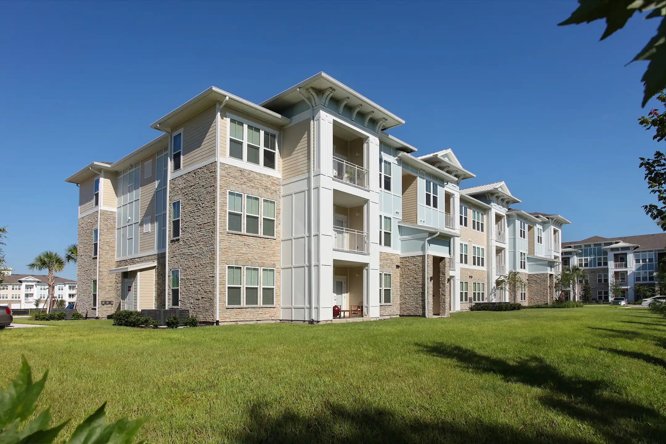 Legacy Apartments Davenport