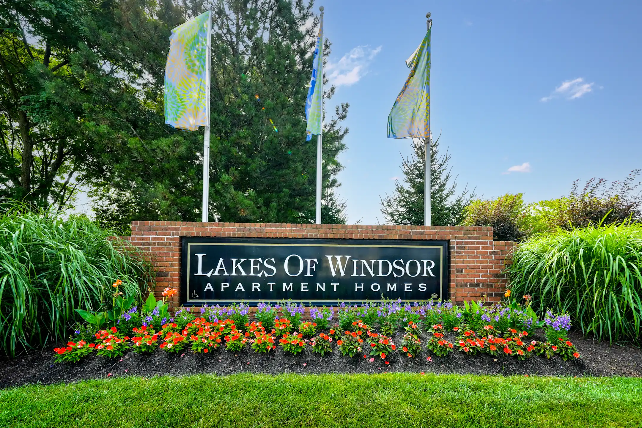 Community Signage - Lakes of Windsor - Indianapolis, IN