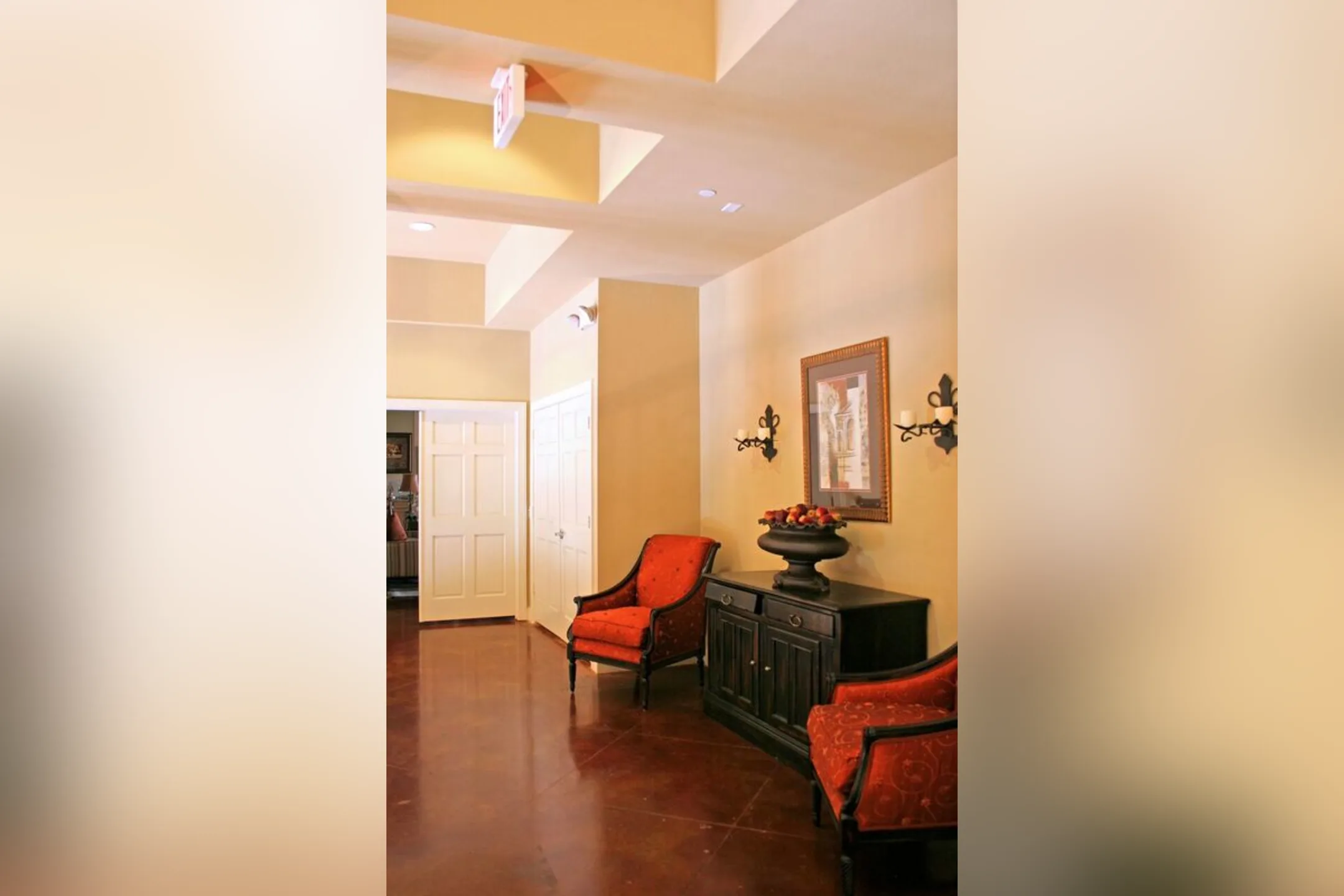 Dining Room - Southgate Towers - Baton Rouge, LA