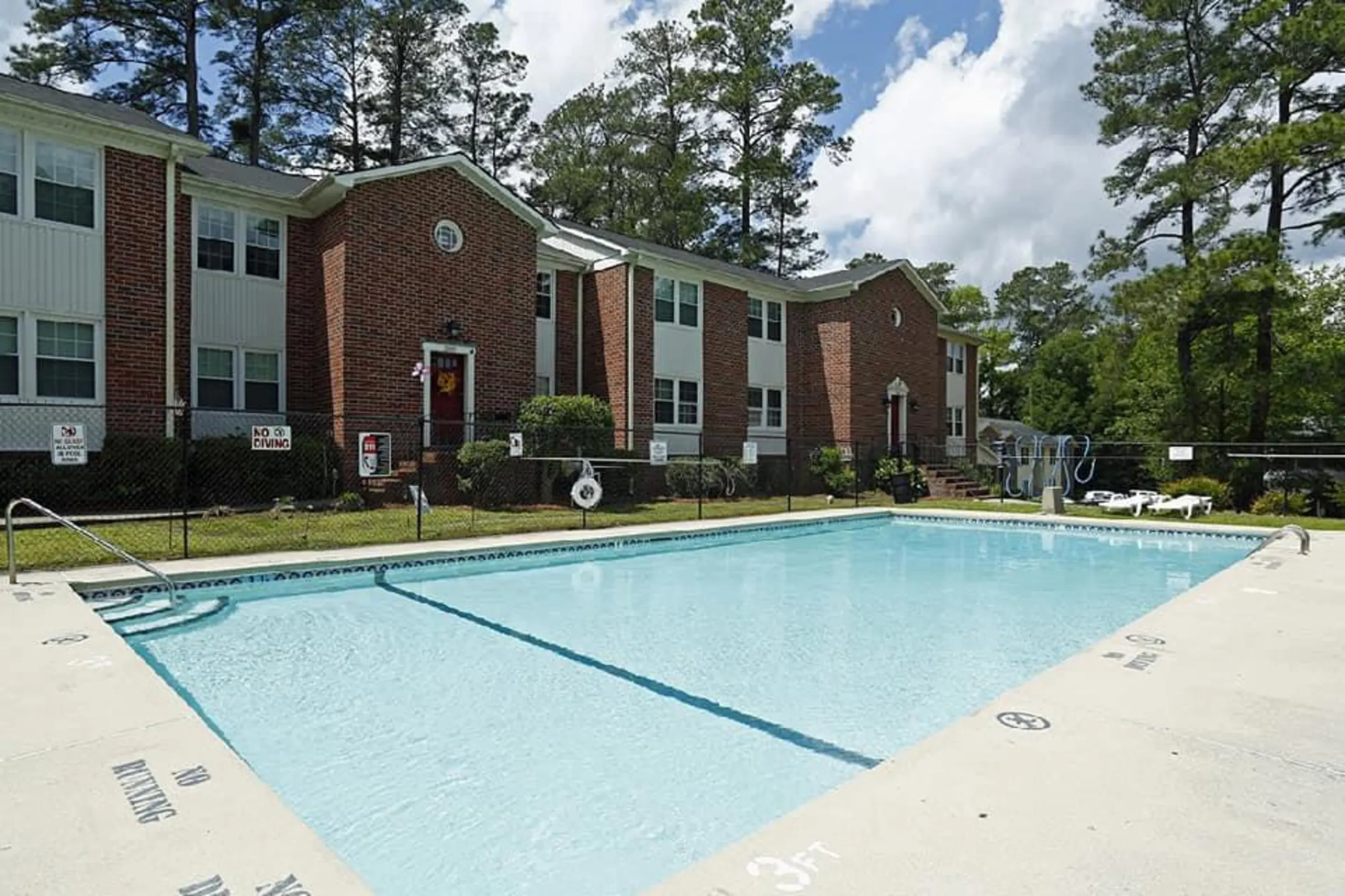 Pool - Morganton Arms Apartments - Fayetteville, NC