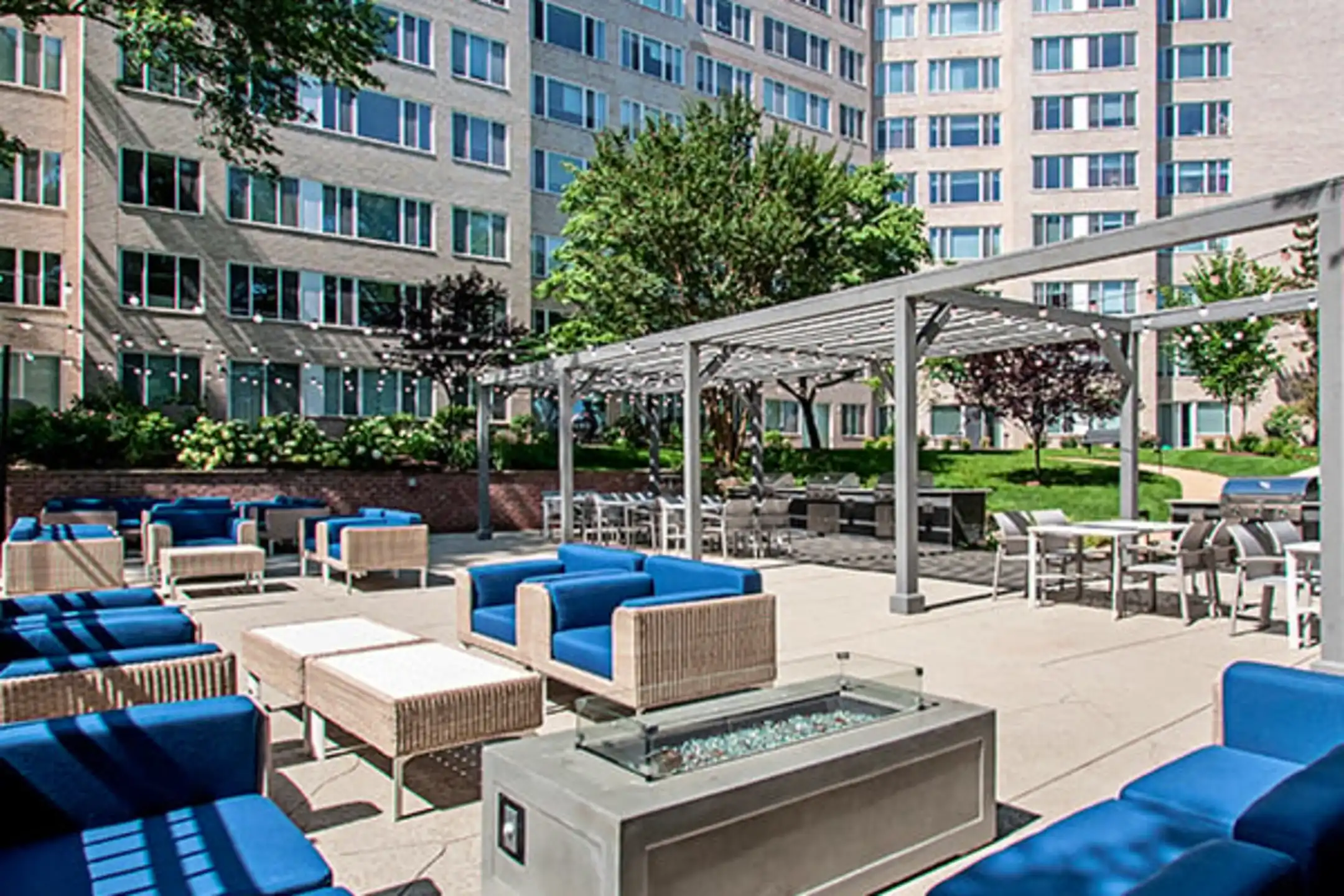 Shirlington House 4201 31st St S Arlington, VA Apartments for Rent