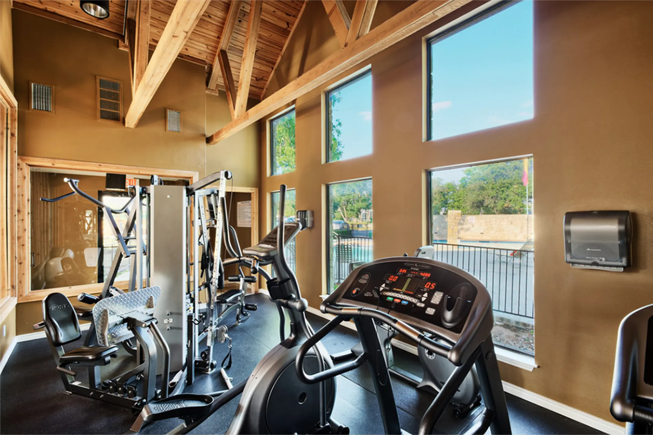 Fitness Weight Room - Spicewood Springs - Austin, TX
