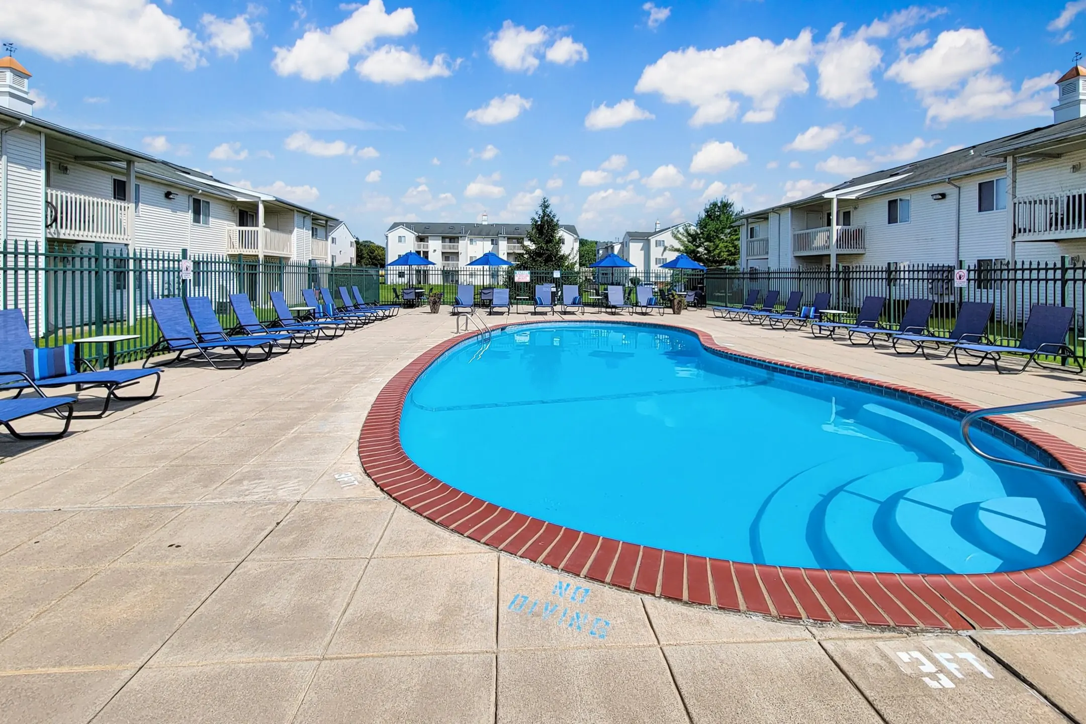 Steeplechase Apartments & Townhomes - Toledo, OH