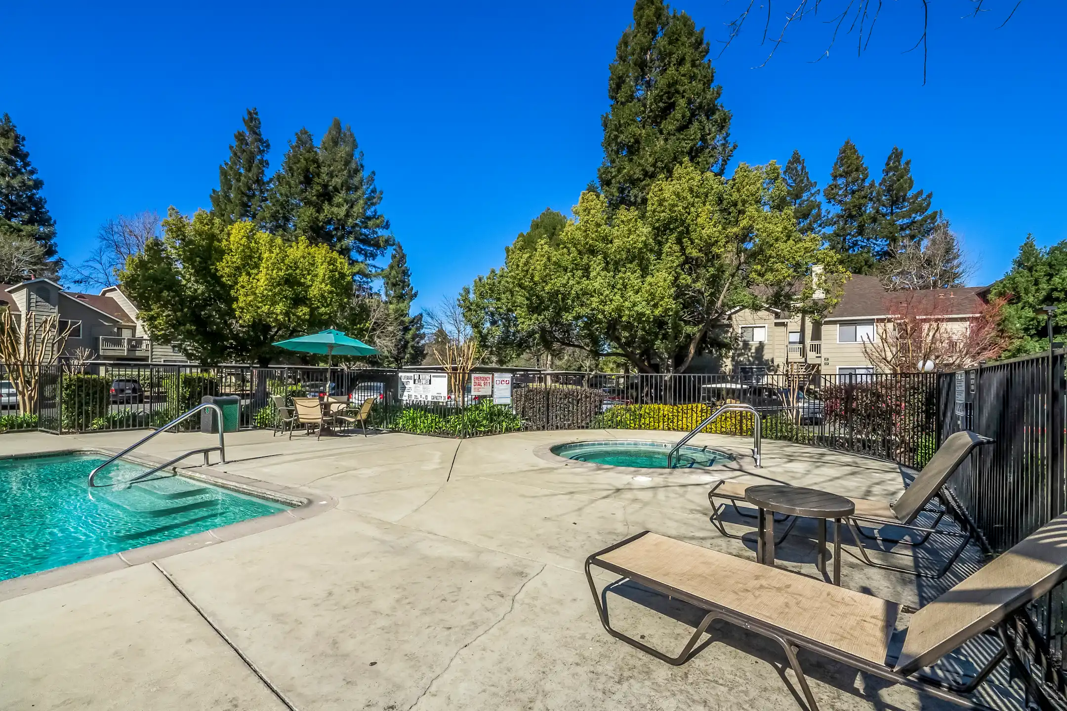 River Terrace 2593 Millcreek Dr Sacramento, CA Apartments for Rent