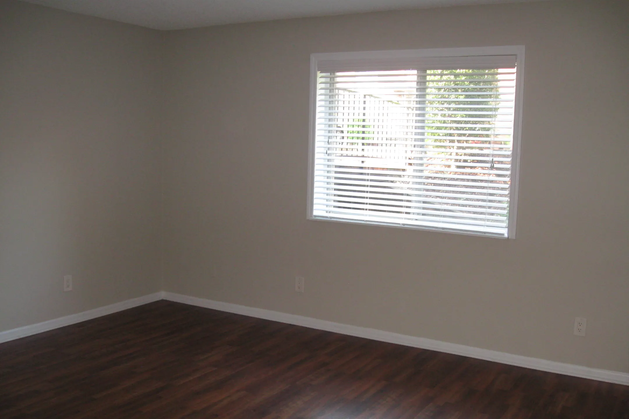 Willow Creek Apartments Knoxville