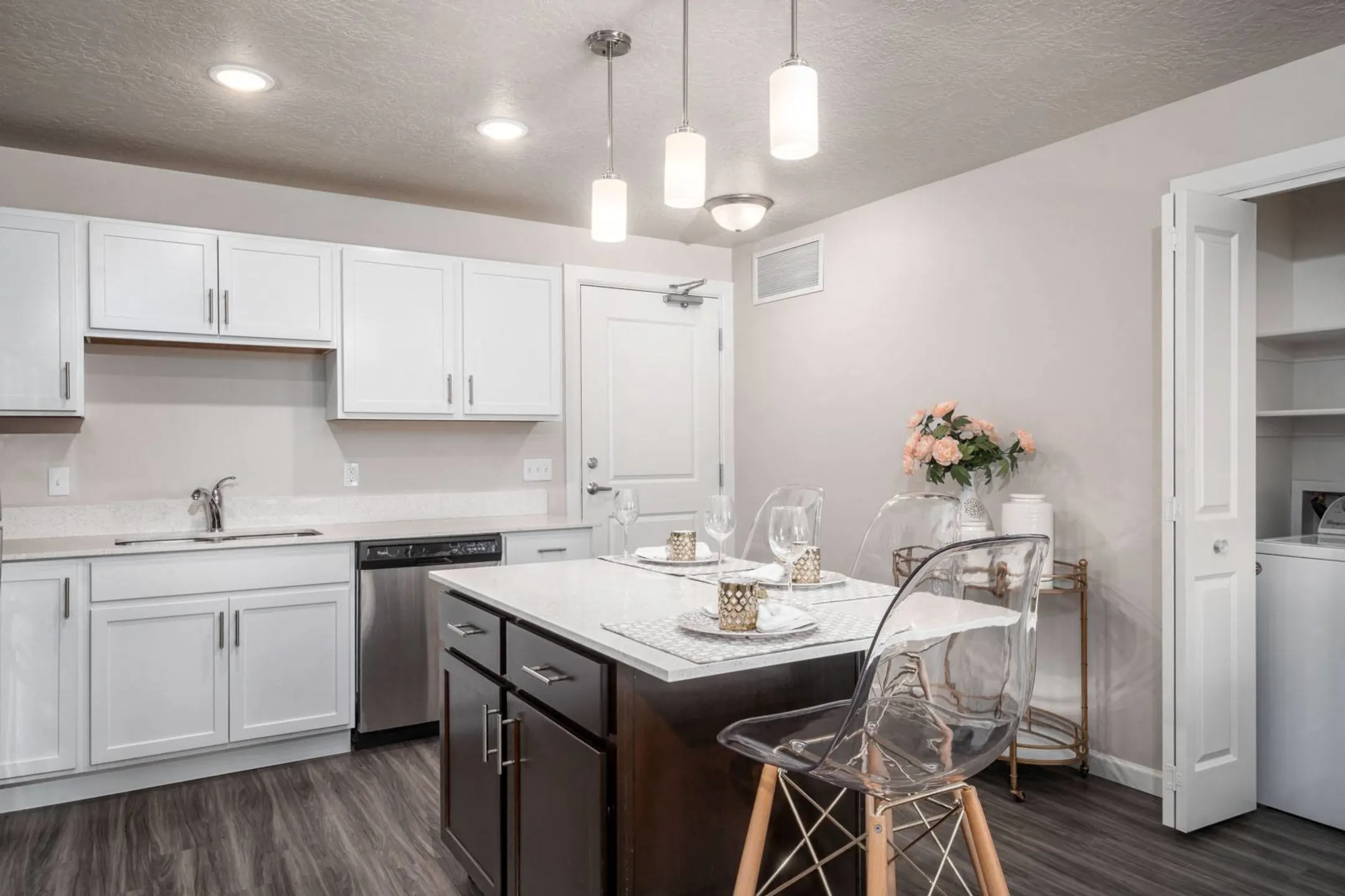 The Ridge Apartments Midvale, UT 84047