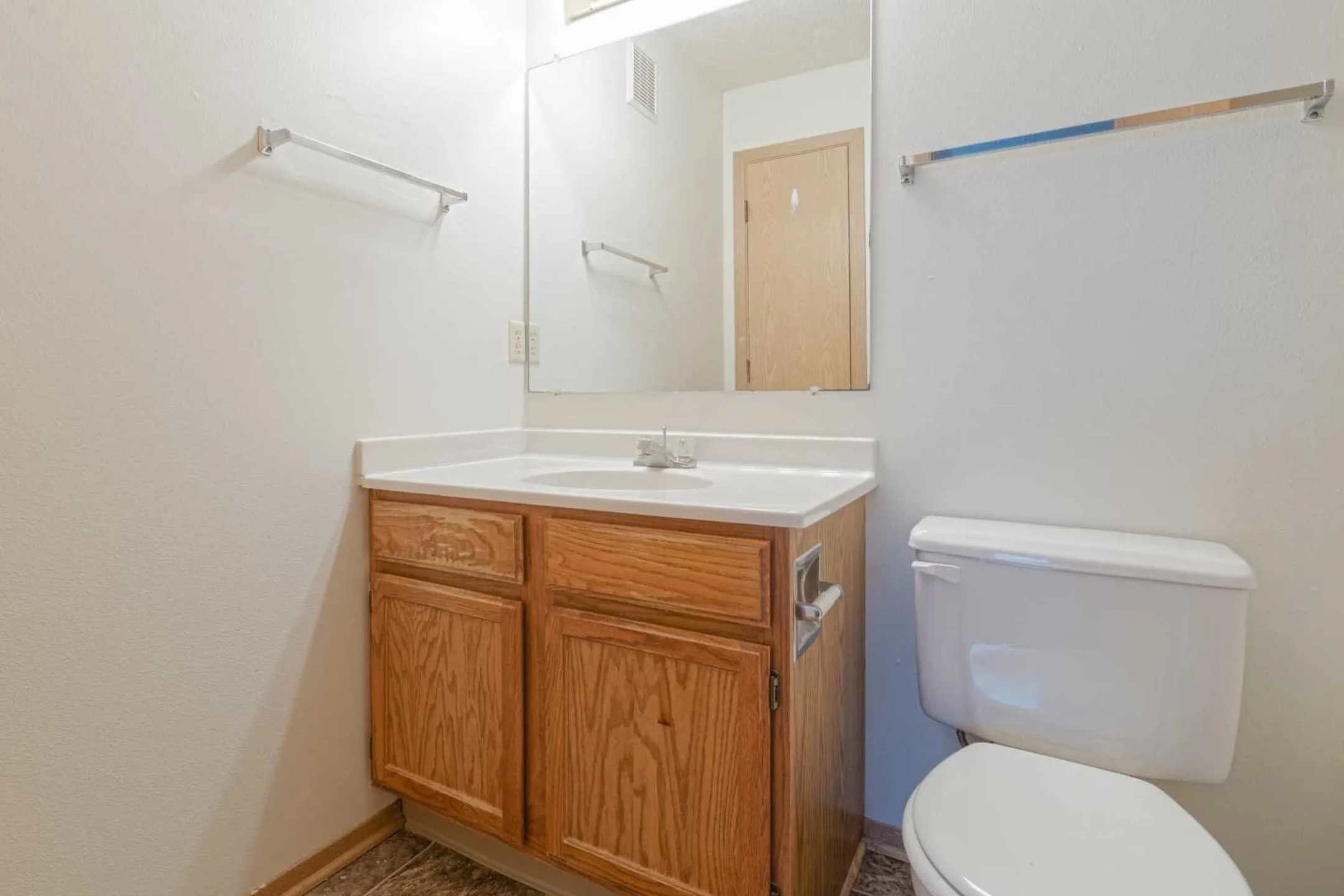 Bathroom - Westbrooke Apartments - West Des Moines, IA