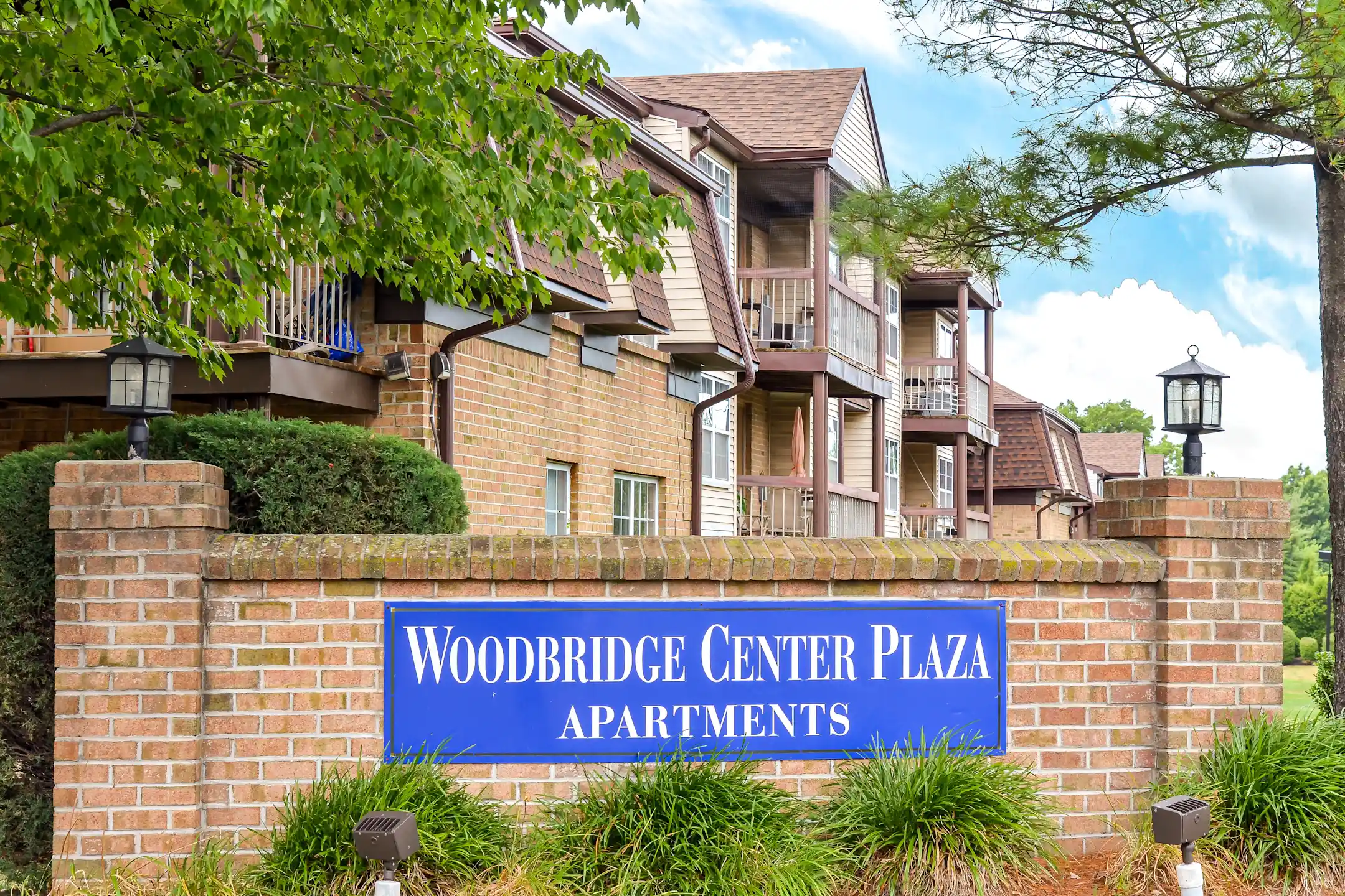 Woodbridge Center Plaza 1605 Plaza Dr Woodbridge, NJ Apartments for