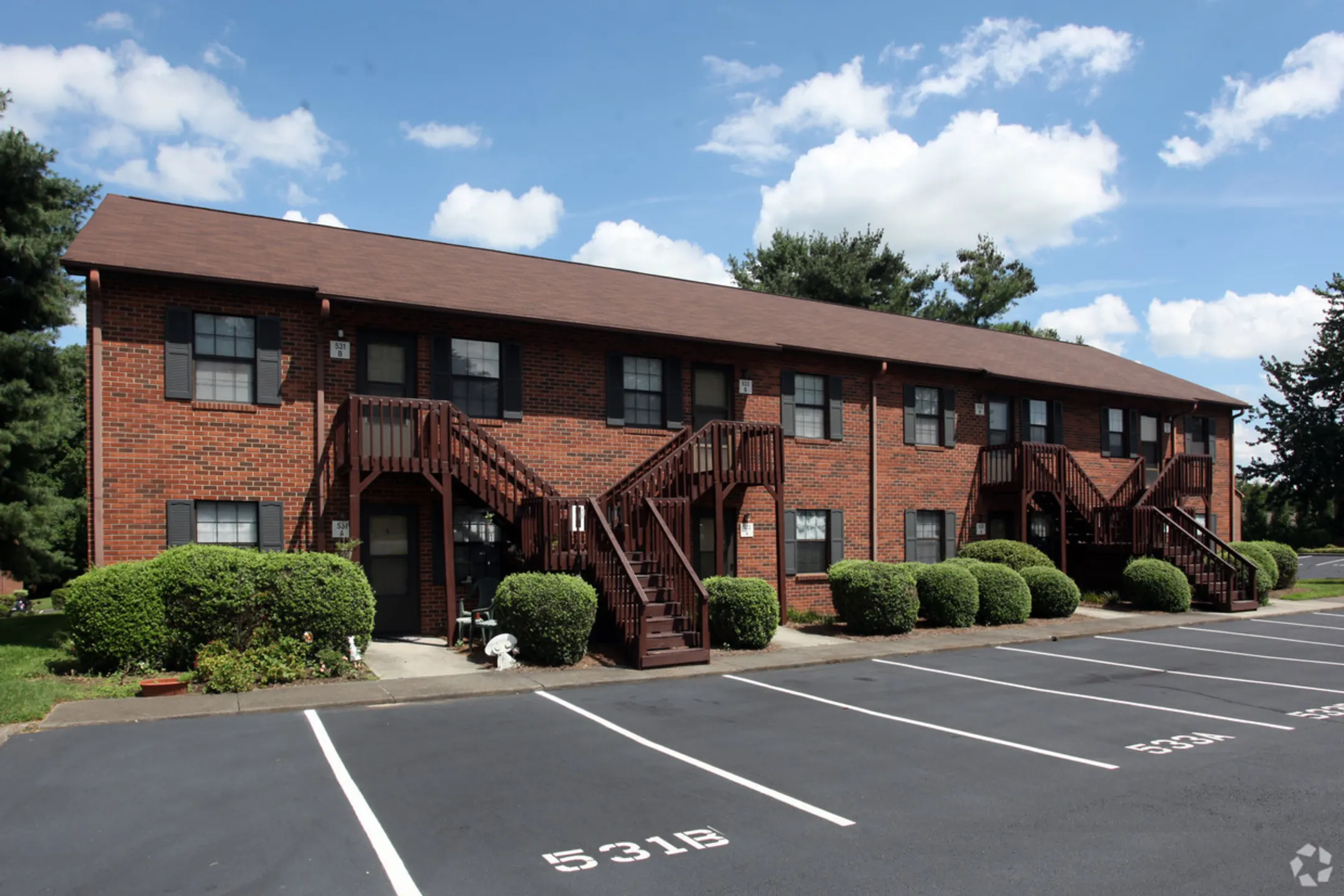 Springbrook Apartments Kernersville, NC 27284