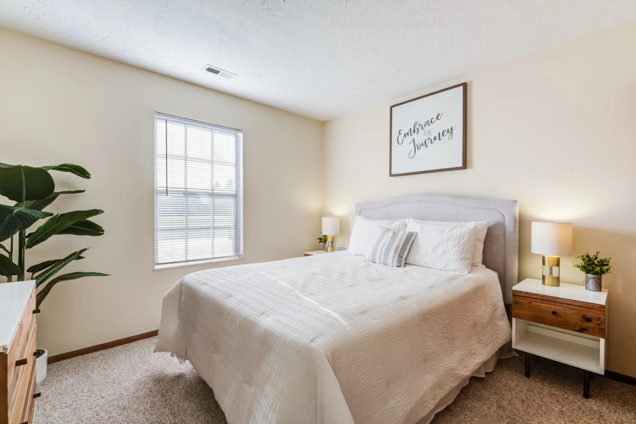 Bedroom - Wexford Lakes - Columbus, OH