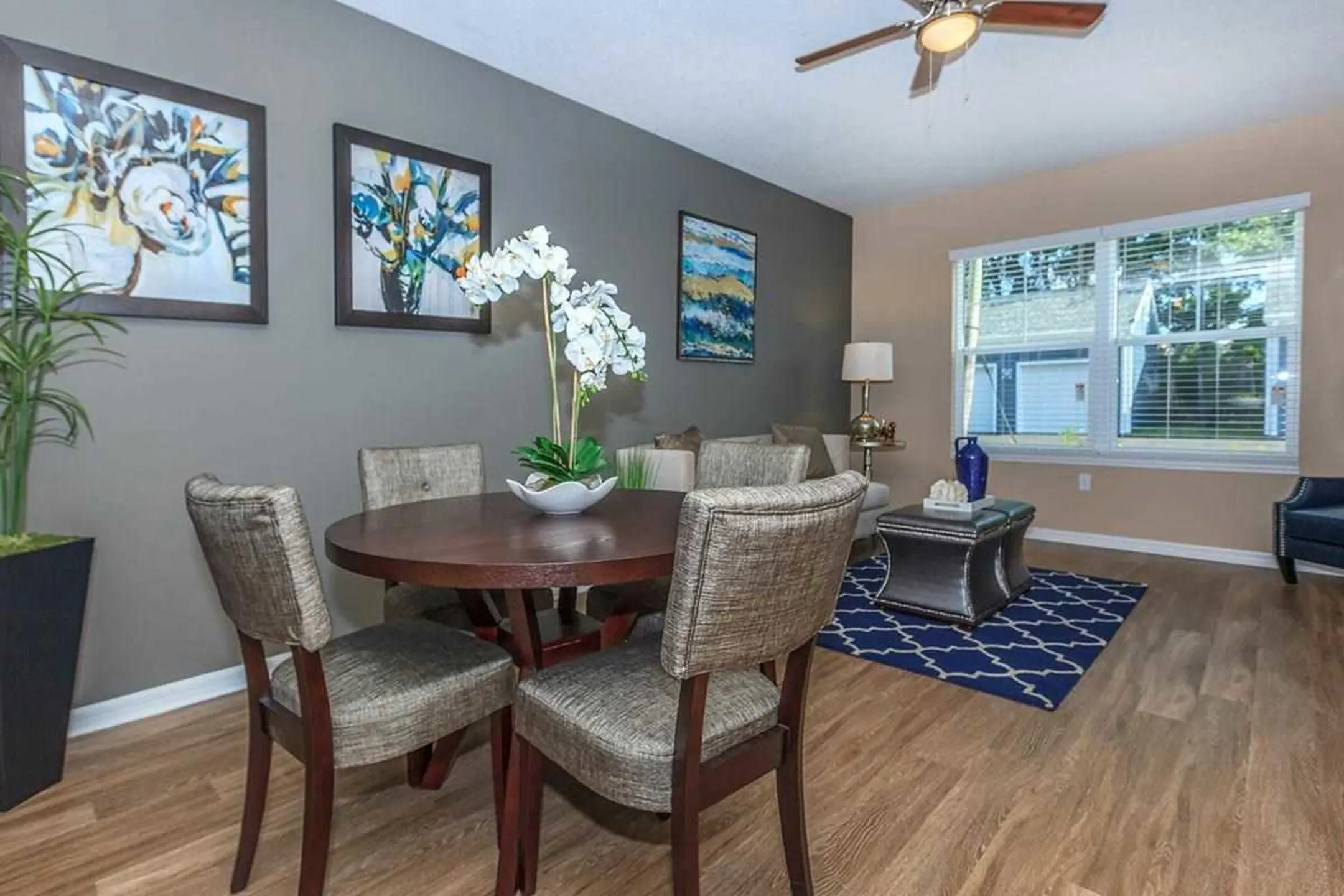 Dining Room - Fountain Lake Apartments - Bradenton, FL